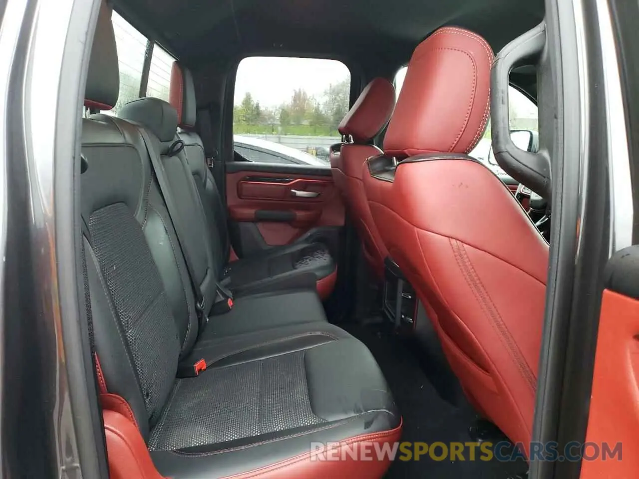 10 fotografías del automóvil dañado 1C6SRFET9KN717269 RAM 1500 2019