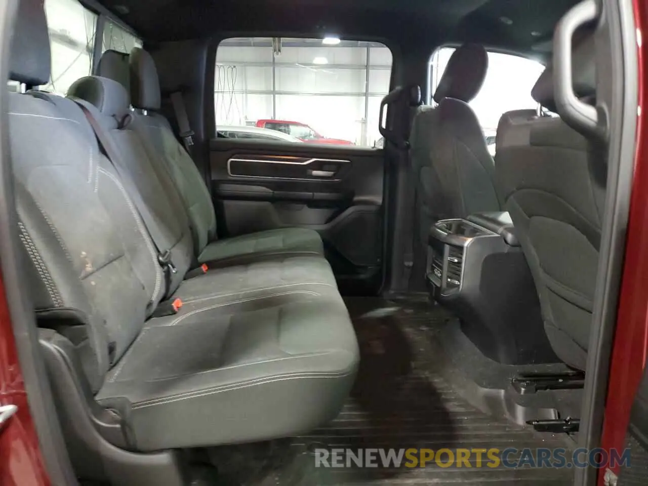 10 fotografías del automóvil dañado 1C6SRFFT0KN586554 RAM 1500 2019