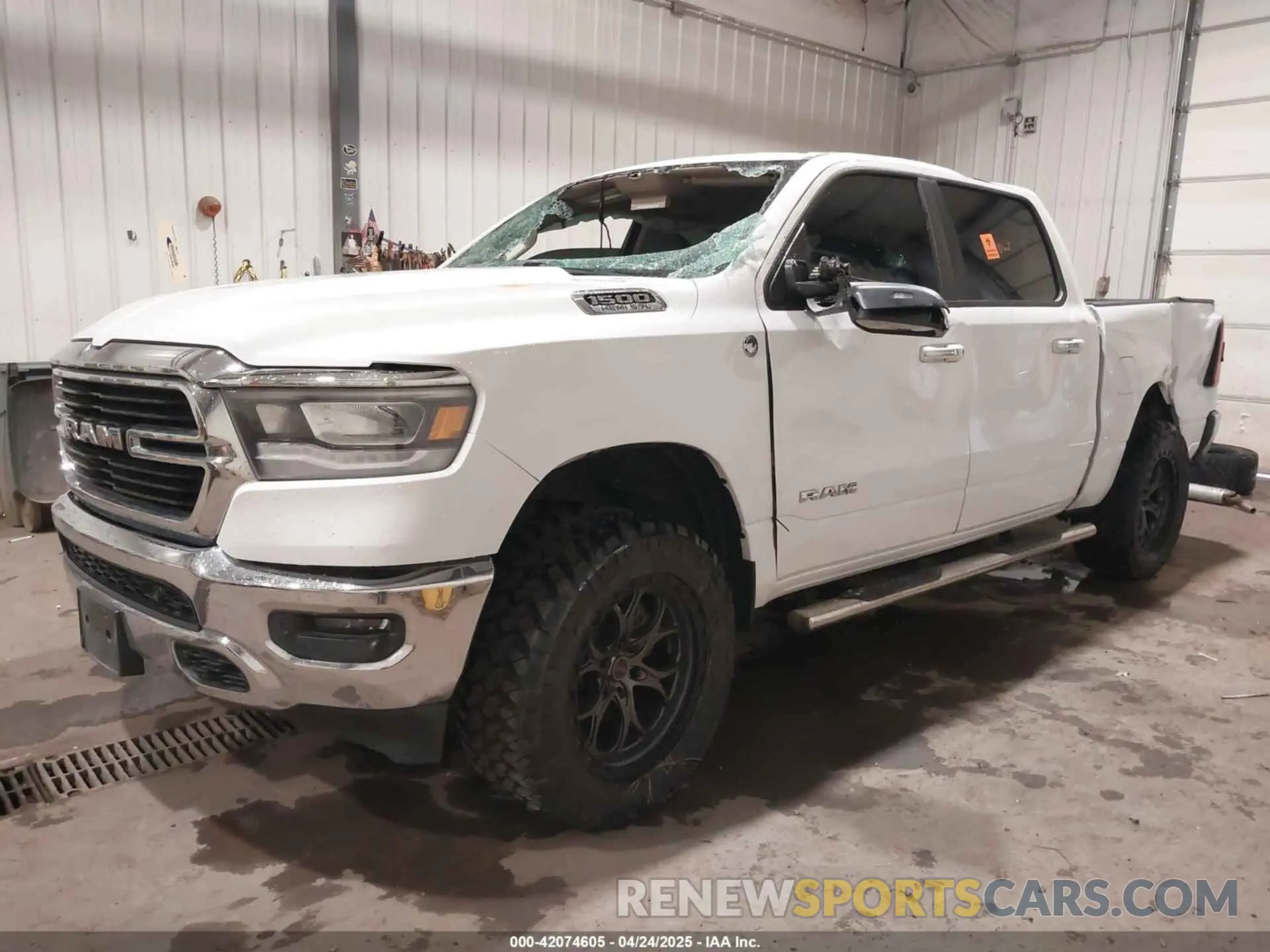 2 fotografías del automóvil dañado 1C6SRFFT0KN853837 RAM 1500 2019