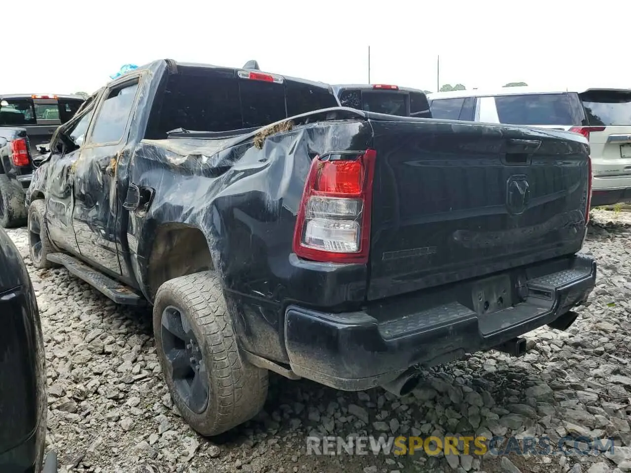2 fotografías del automóvil dañado 1C6SRFFT0KN870198 RAM 1500 2019