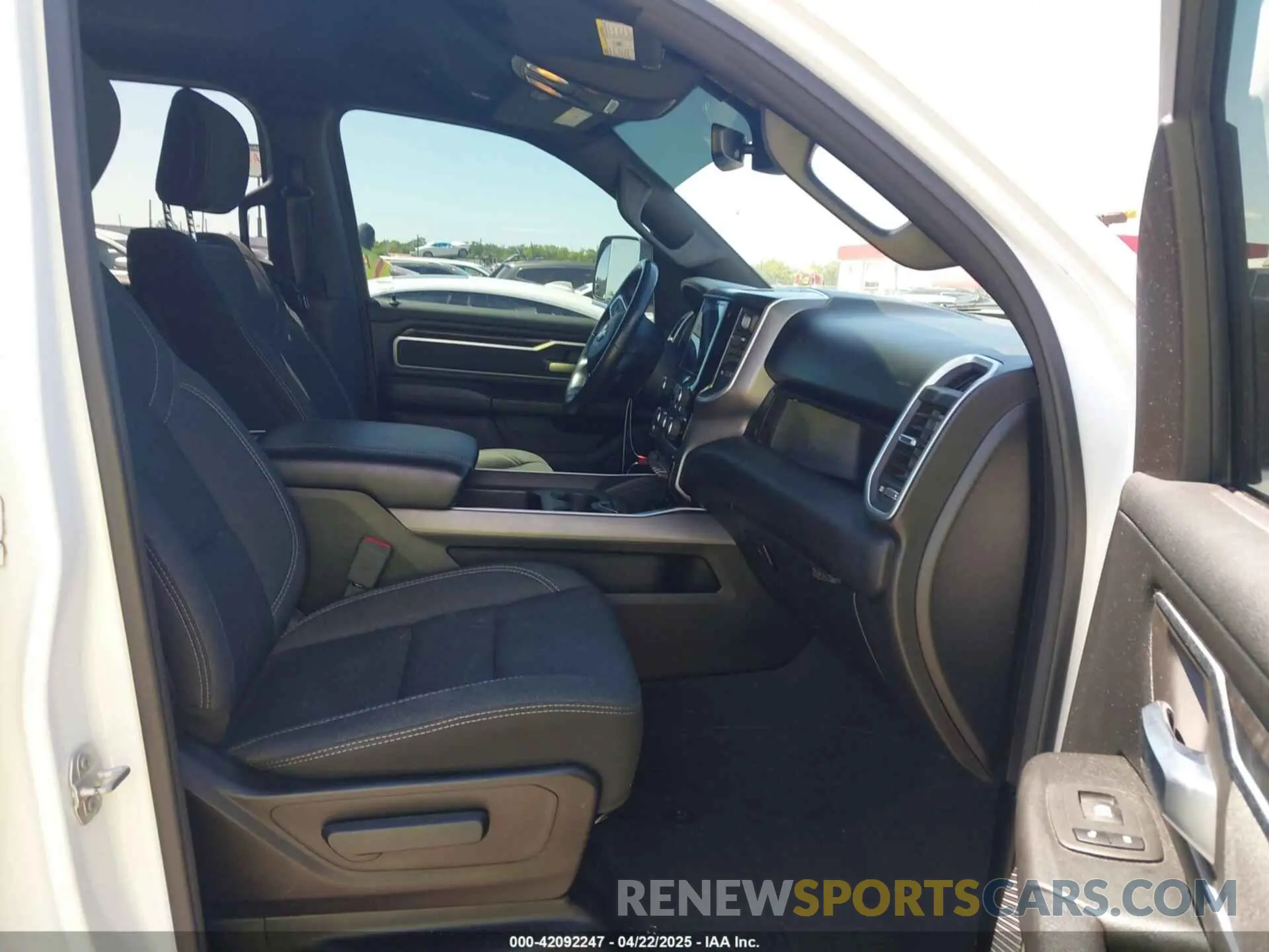 5 fotografías del automóvil dañado 1C6SRFFT0KN911008 RAM 1500 2019