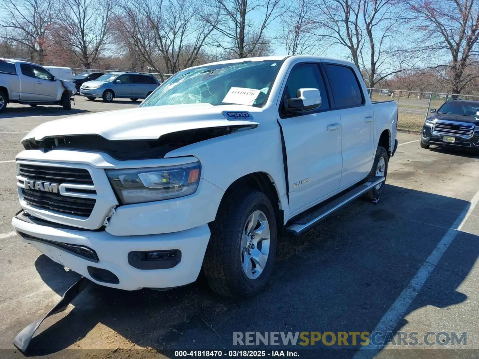 2 fotografías del automóvil dañado 1C6SRFFT1KN585106 RAM 1500 2019