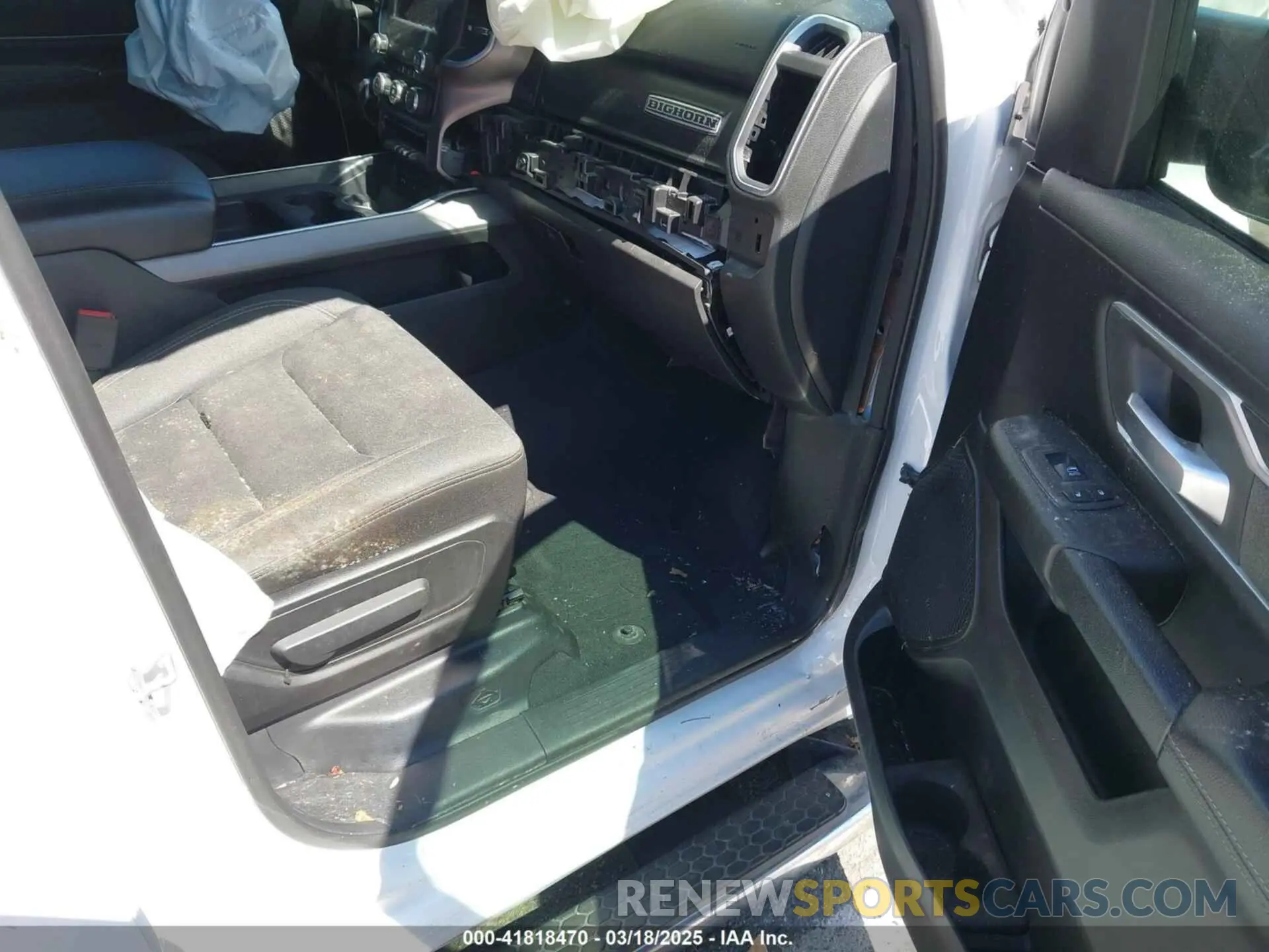 5 fotografías del automóvil dañado 1C6SRFFT1KN585106 RAM 1500 2019