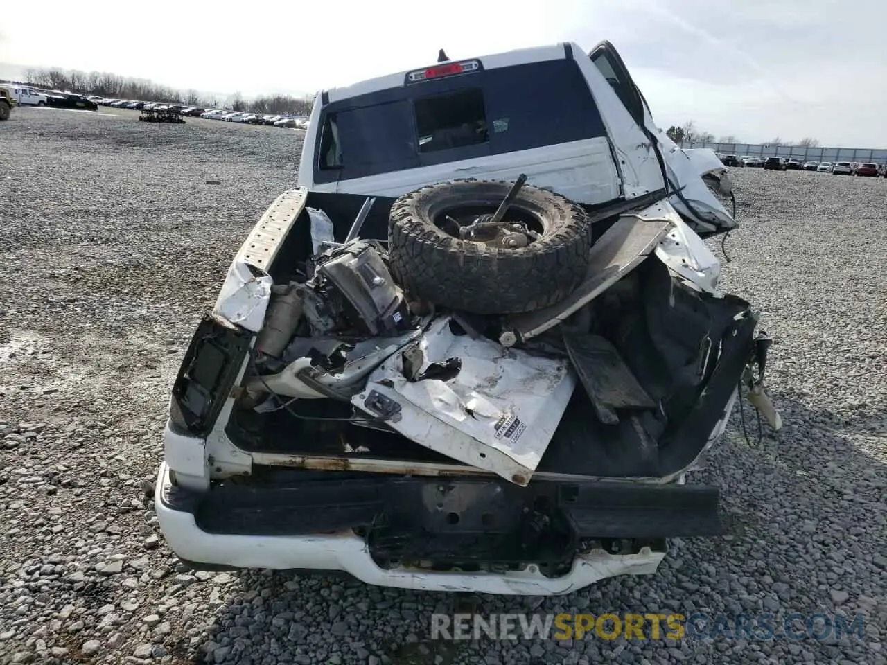 6 fotografías del automóvil dañado 1C6SRFFT1KN626592 RAM 1500 2019