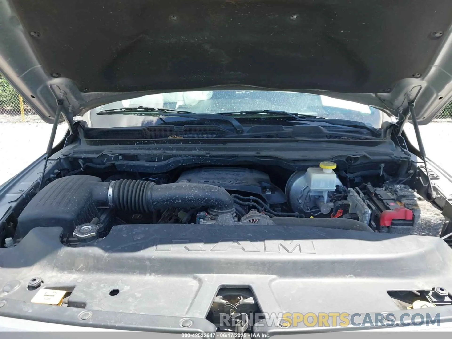 10 fotografías del automóvil dañado 1C6SRFFT1KN651816 RAM 1500 2019