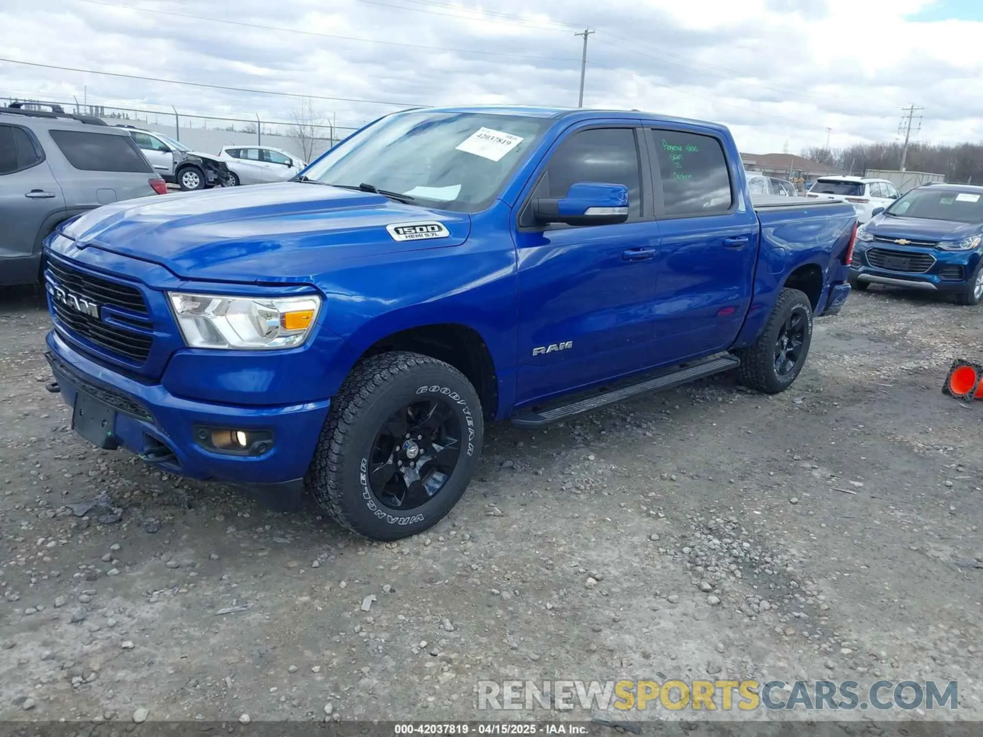 2 fotografías del automóvil dañado 1C6SRFFT2KN783838 RAM 1500 2019