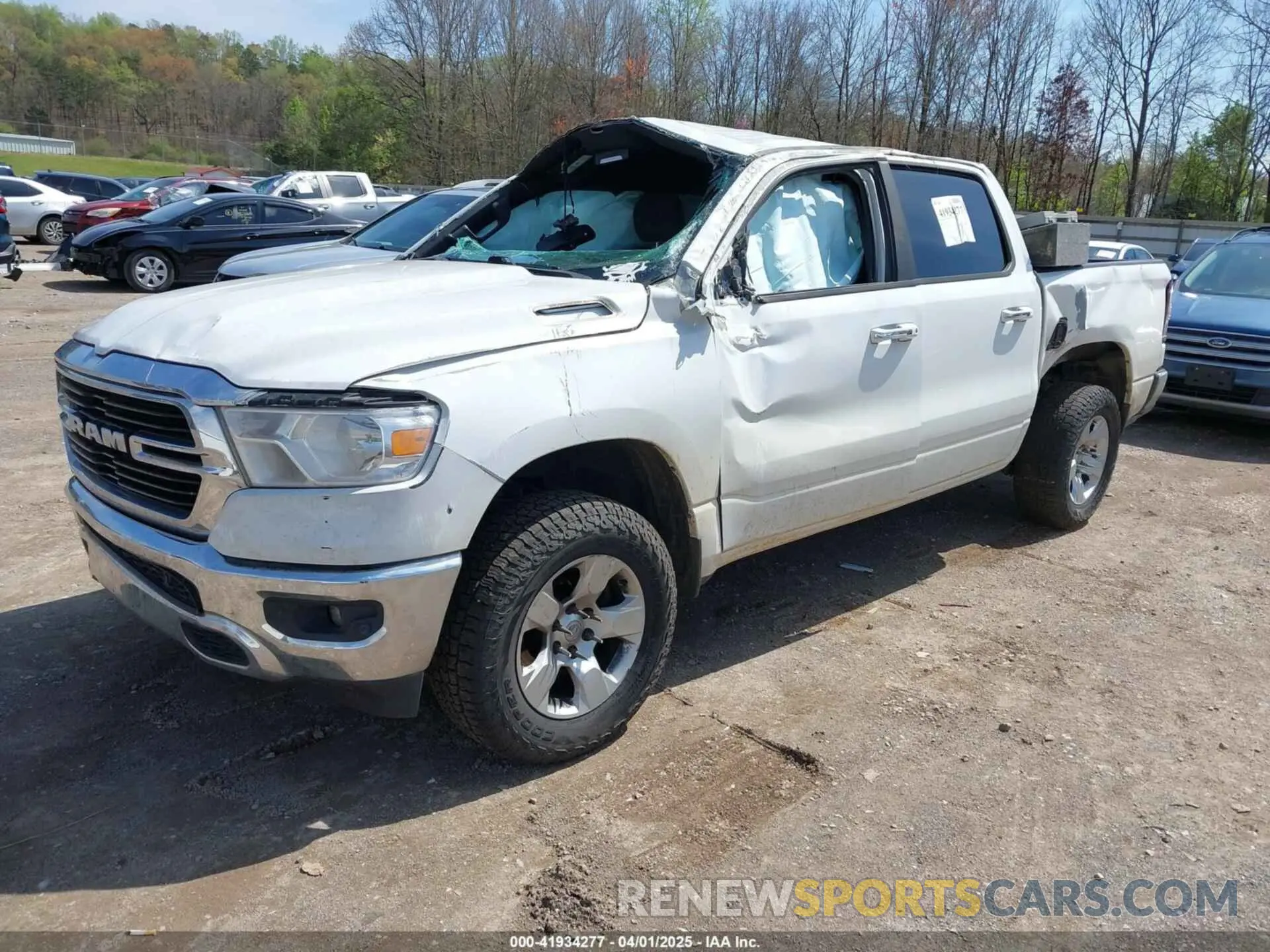 2 fotografías del automóvil dañado 1C6SRFFT2KN854178 RAM 1500 2019