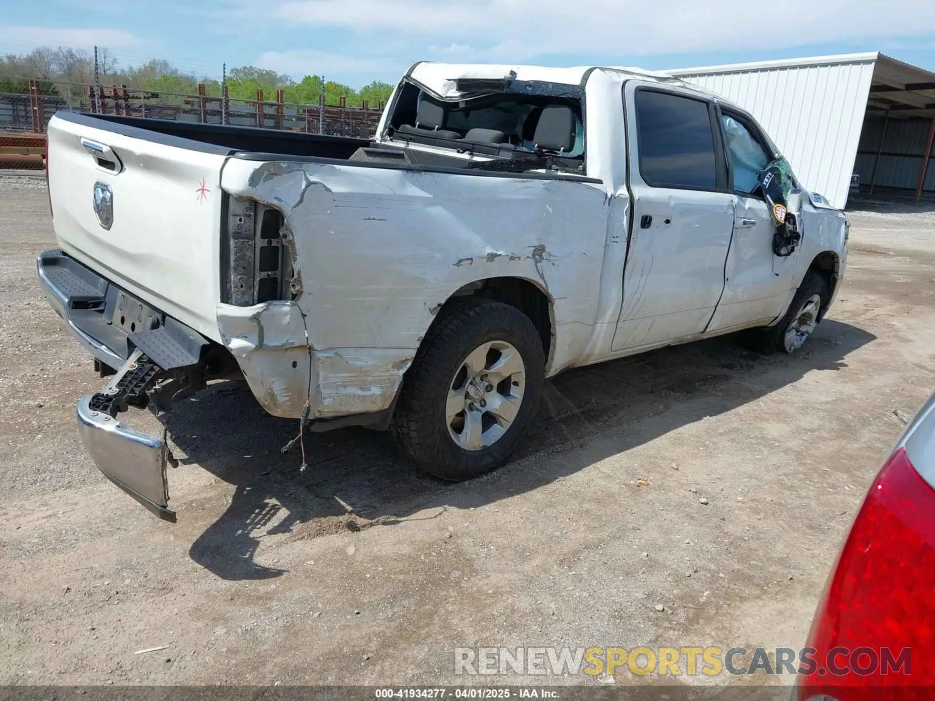 4 fotografías del automóvil dañado 1C6SRFFT2KN854178 RAM 1500 2019