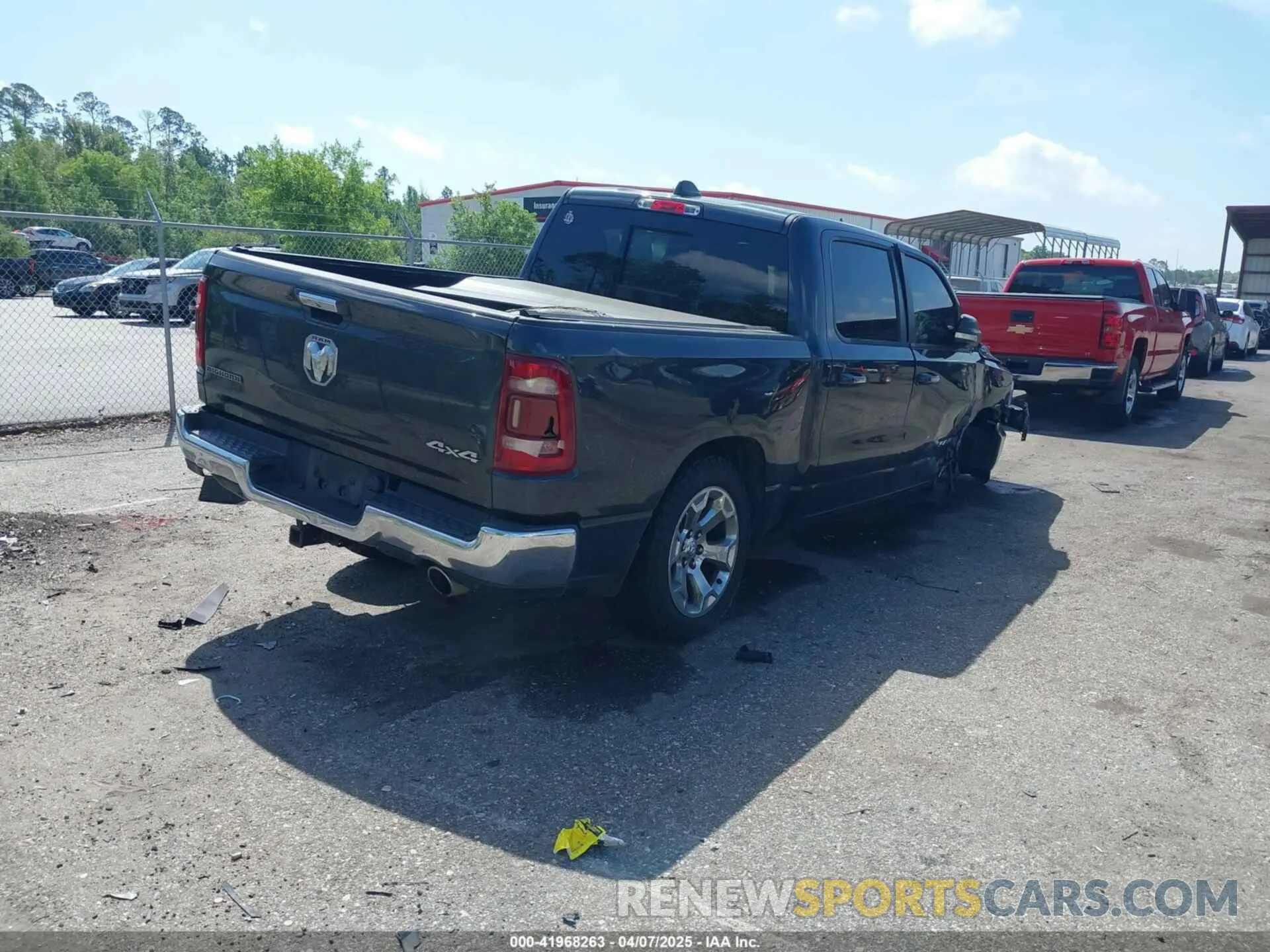 4 fotografías del automóvil dañado 1C6SRFFT3KN536294 RAM 1500 2019