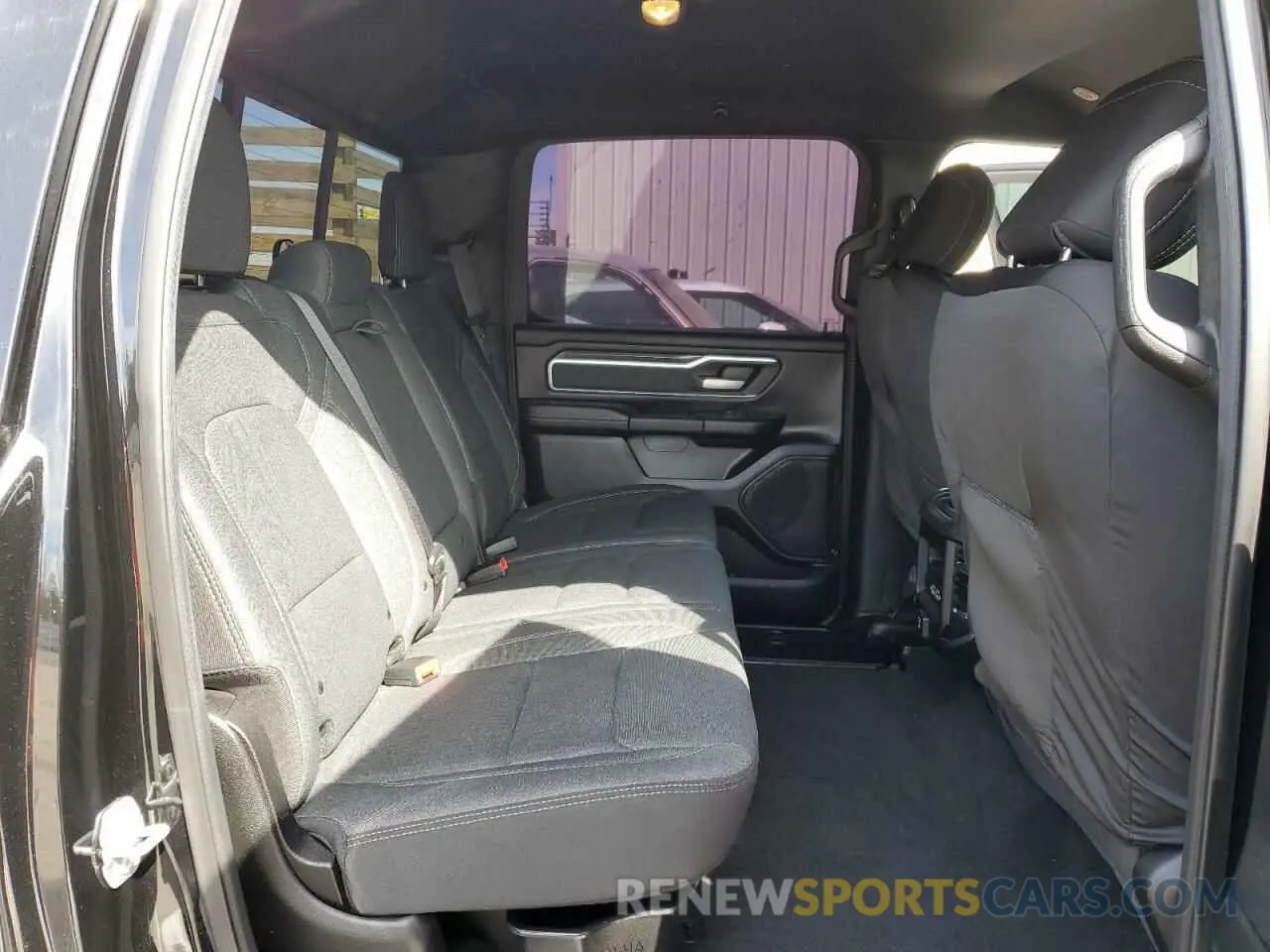 10 fotografías del automóvil dañado 1C6SRFFT4KN687659 RAM 1500 2019