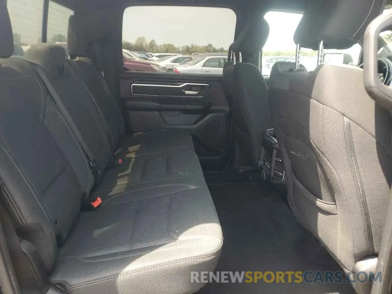 10 fotografías del automóvil dañado 1C6SRFFT4KN899445 RAM 1500 2019