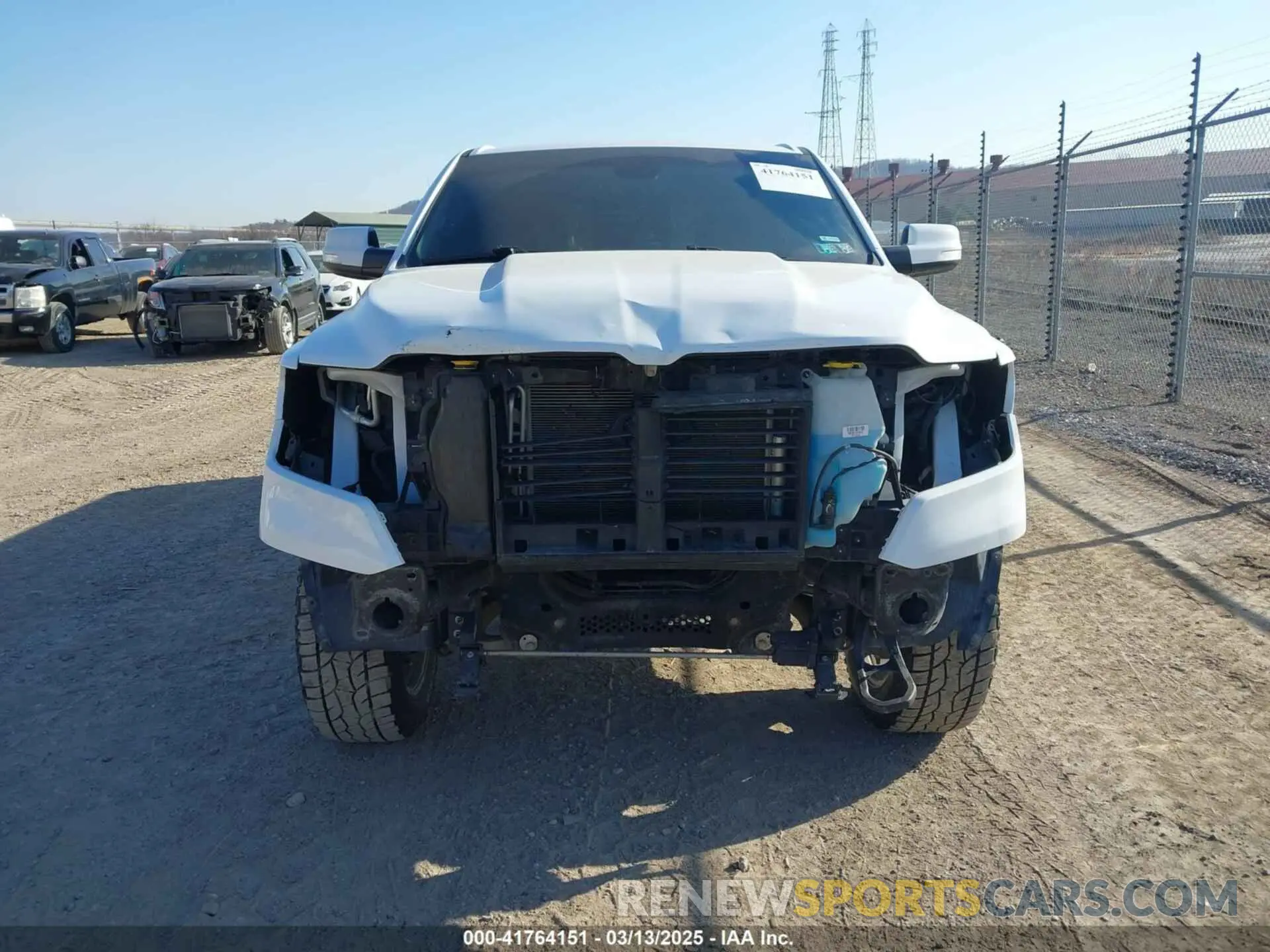 13 fotografías del automóvil dañado 1C6SRFFT5KN766371 RAM 1500 2019