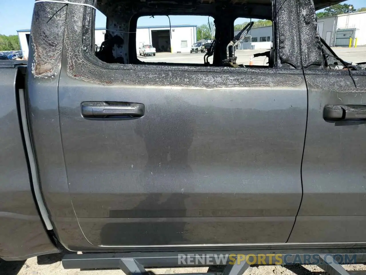 10 fotografías del automóvil dañado 1C6SRFFT6KN784684 RAM 1500 2019