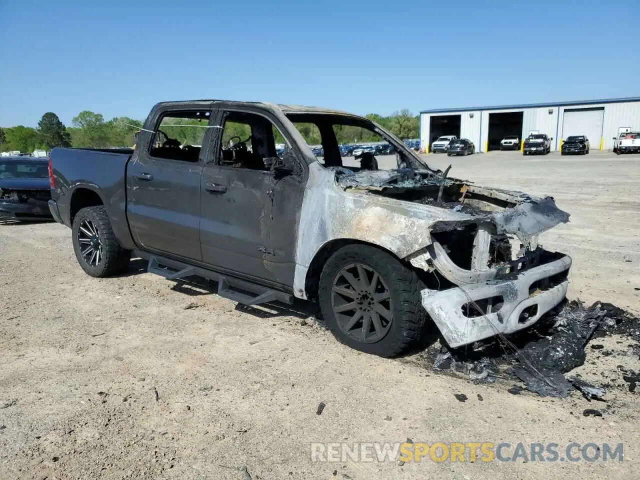 4 fotografías del automóvil dañado 1C6SRFFT6KN784684 RAM 1500 2019