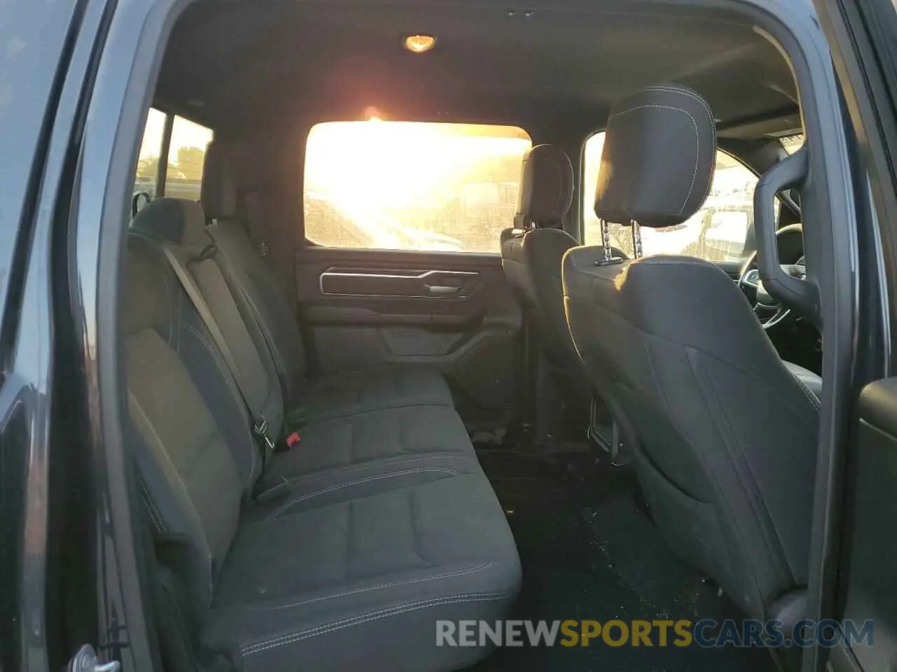 10 fotografías del automóvil dañado 1C6SRFFT7KN535777 RAM 1500 2019