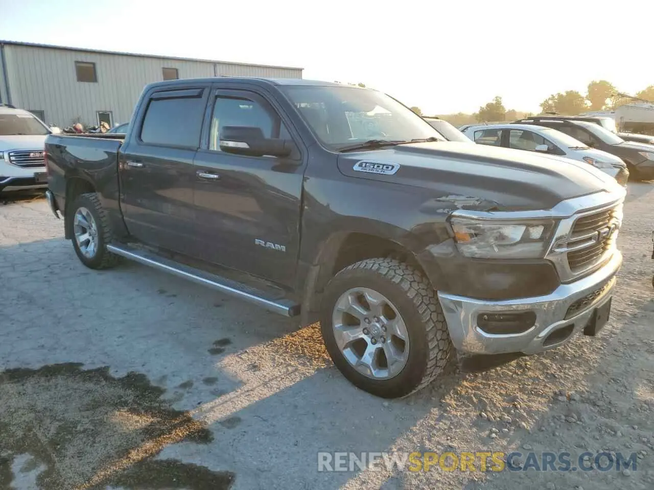 4 fotografías del automóvil dañado 1C6SRFFT7KN535777 RAM 1500 2019
