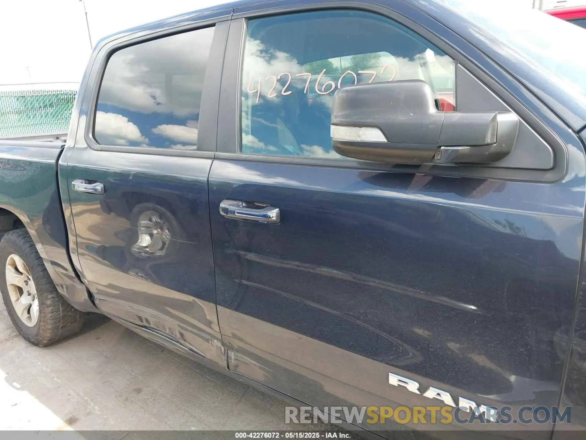 13 fotografías del automóvil dañado 1C6SRFFT7KN720010 RAM 1500 2019