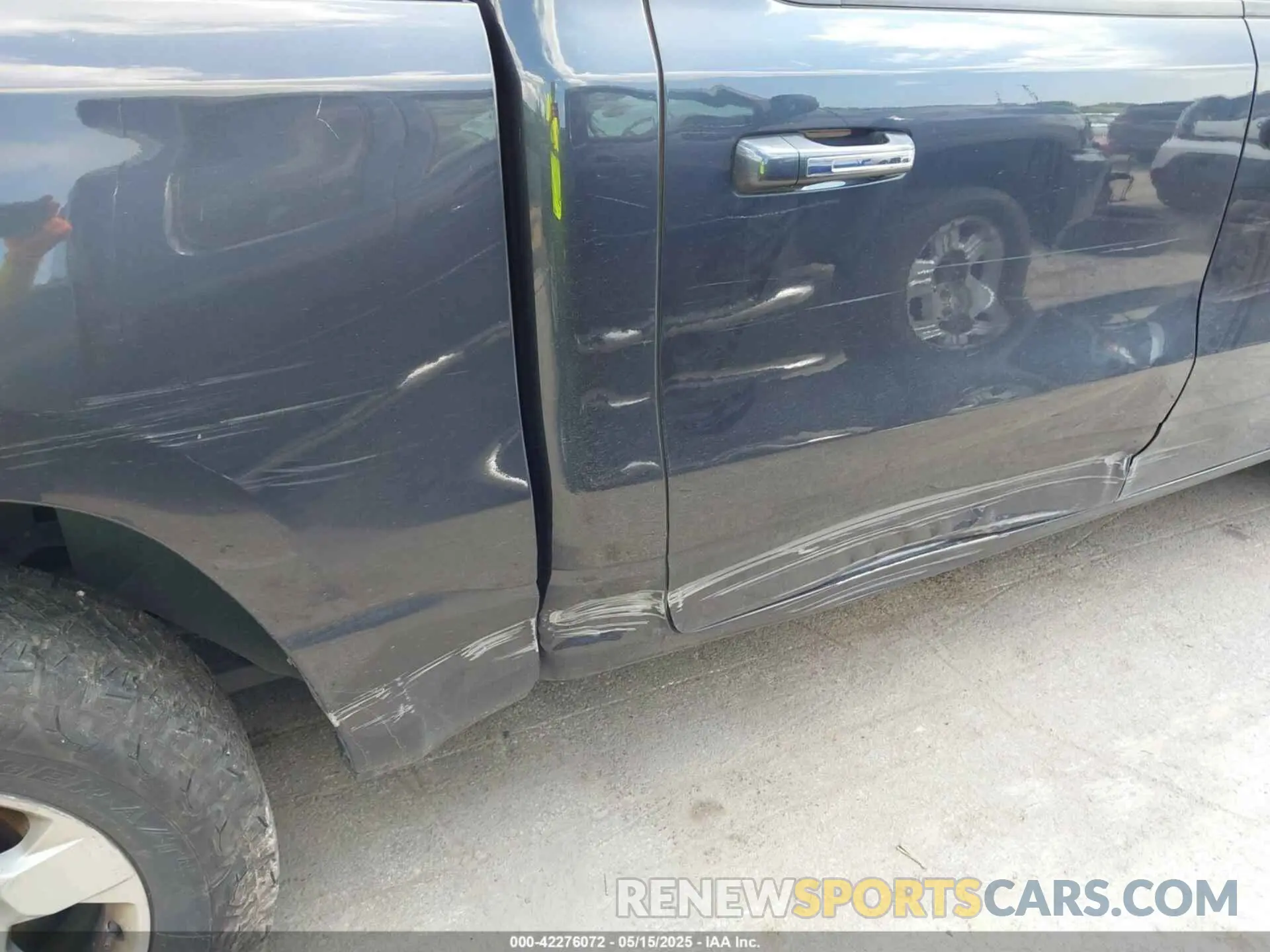 19 fotografías del automóvil dañado 1C6SRFFT7KN720010 RAM 1500 2019