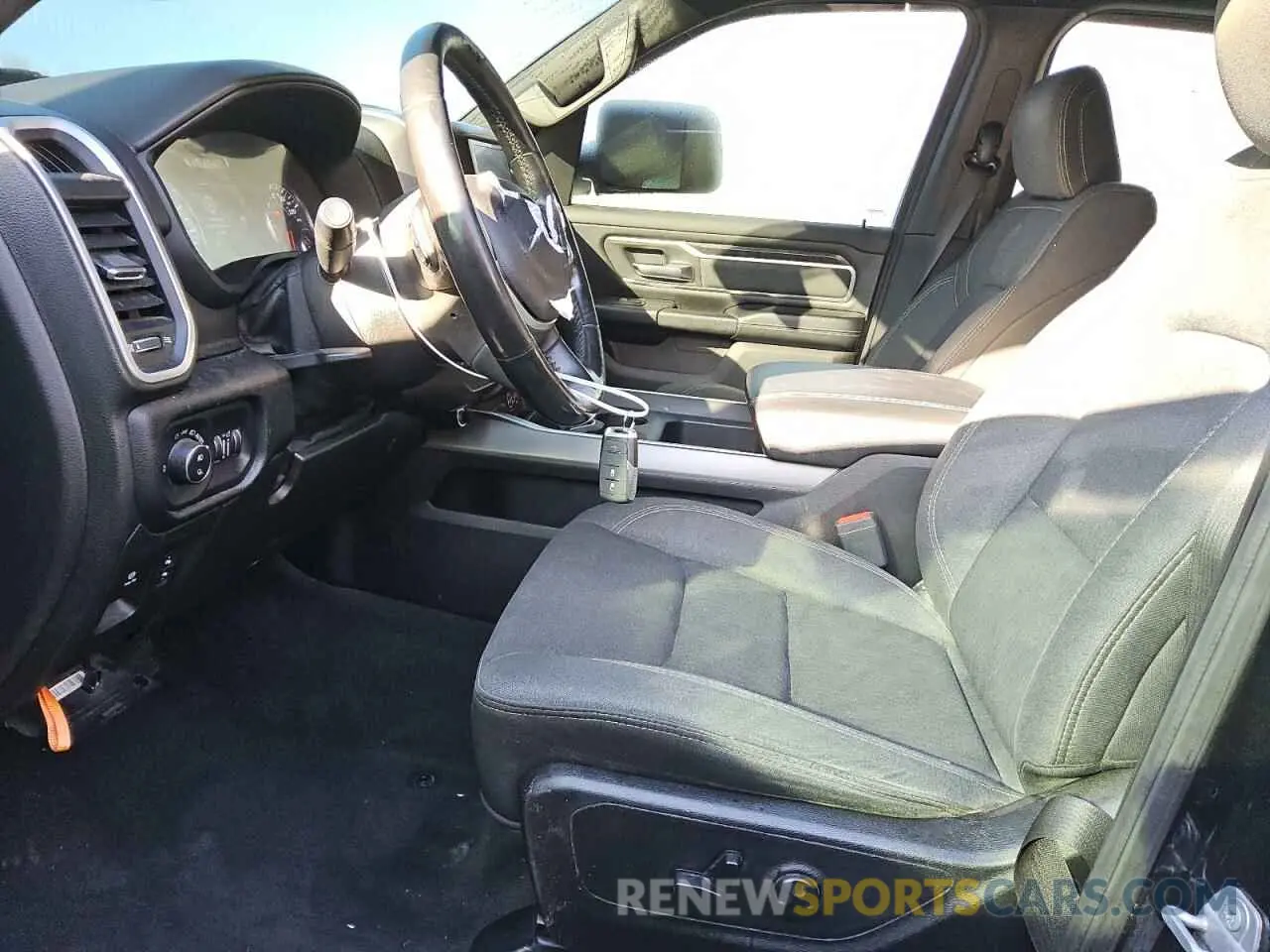 7 fotografías del automóvil dañado 1C6SRFFT8KN620112 RAM 1500 2019