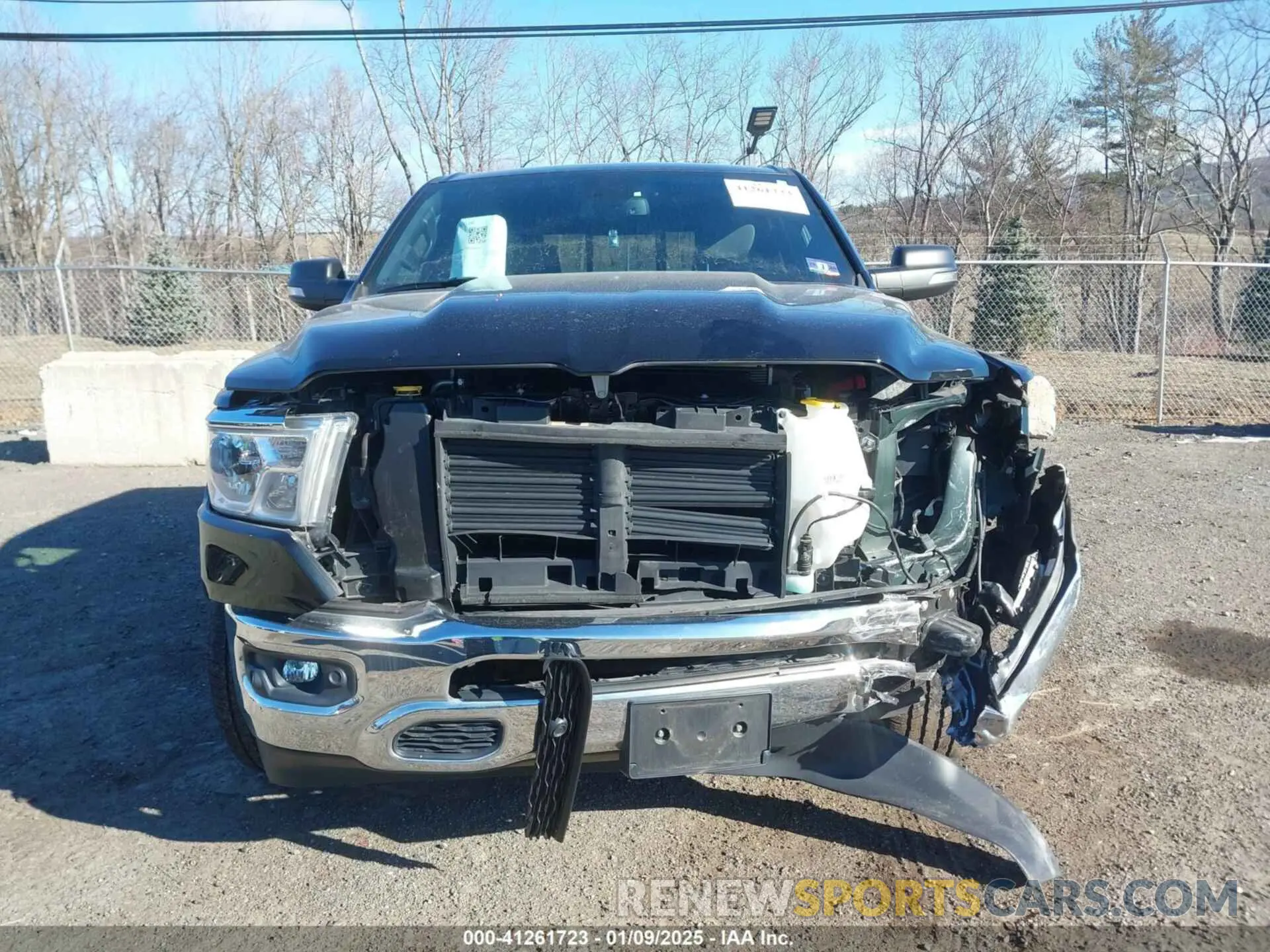 12 fotografías del automóvil dañado 1C6SRFFT8KN659895 RAM 1500 2019