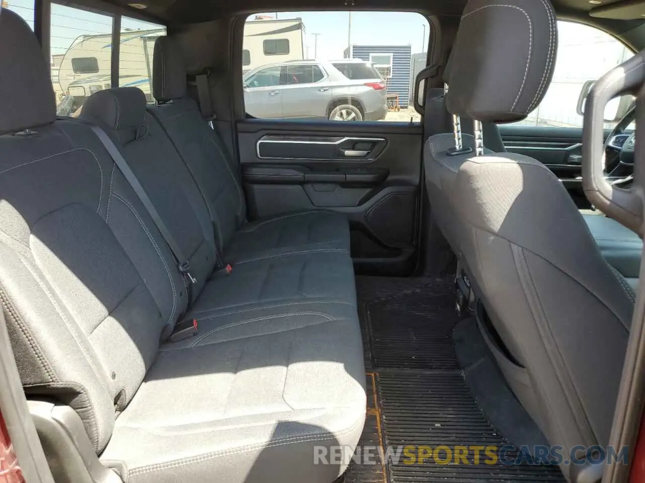 10 fotografías del automóvil dañado 1C6SRFFT8KN660206 RAM 1500 2019