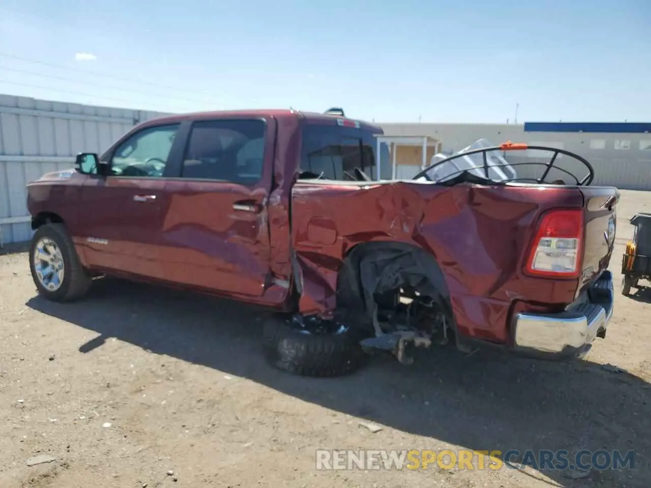 2 fotografías del automóvil dañado 1C6SRFFT8KN660206 RAM 1500 2019