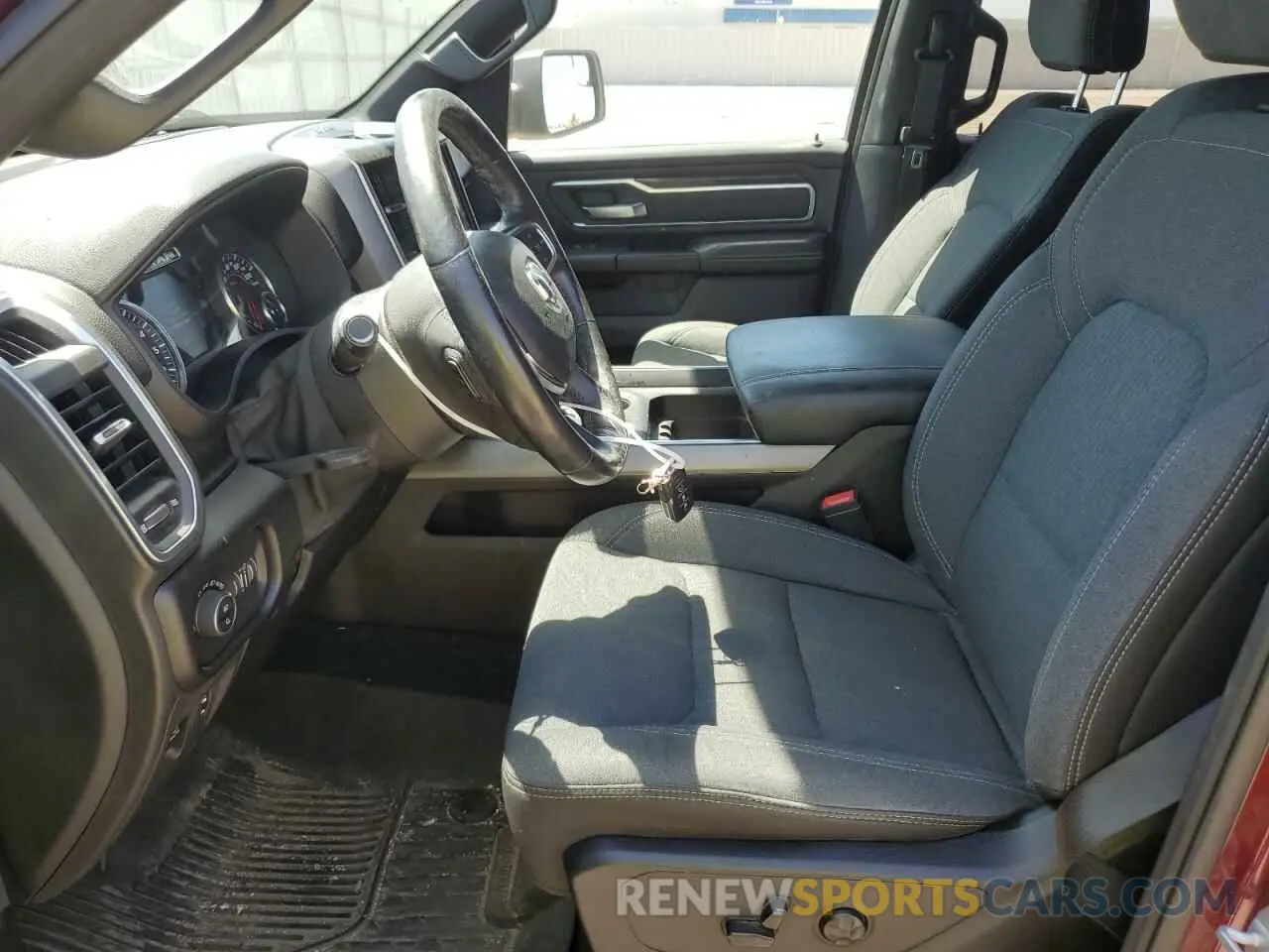 7 fotografías del automóvil dañado 1C6SRFFT8KN660206 RAM 1500 2019