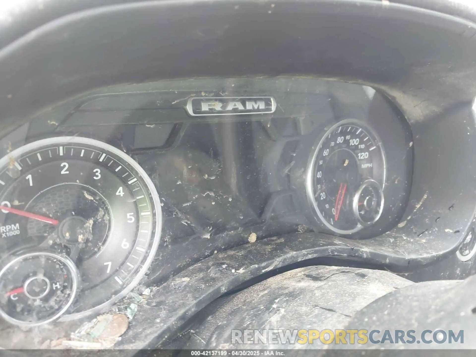 15 fotografías del automóvil dañado 1C6SRFFT9KN574273 RAM 1500 2019