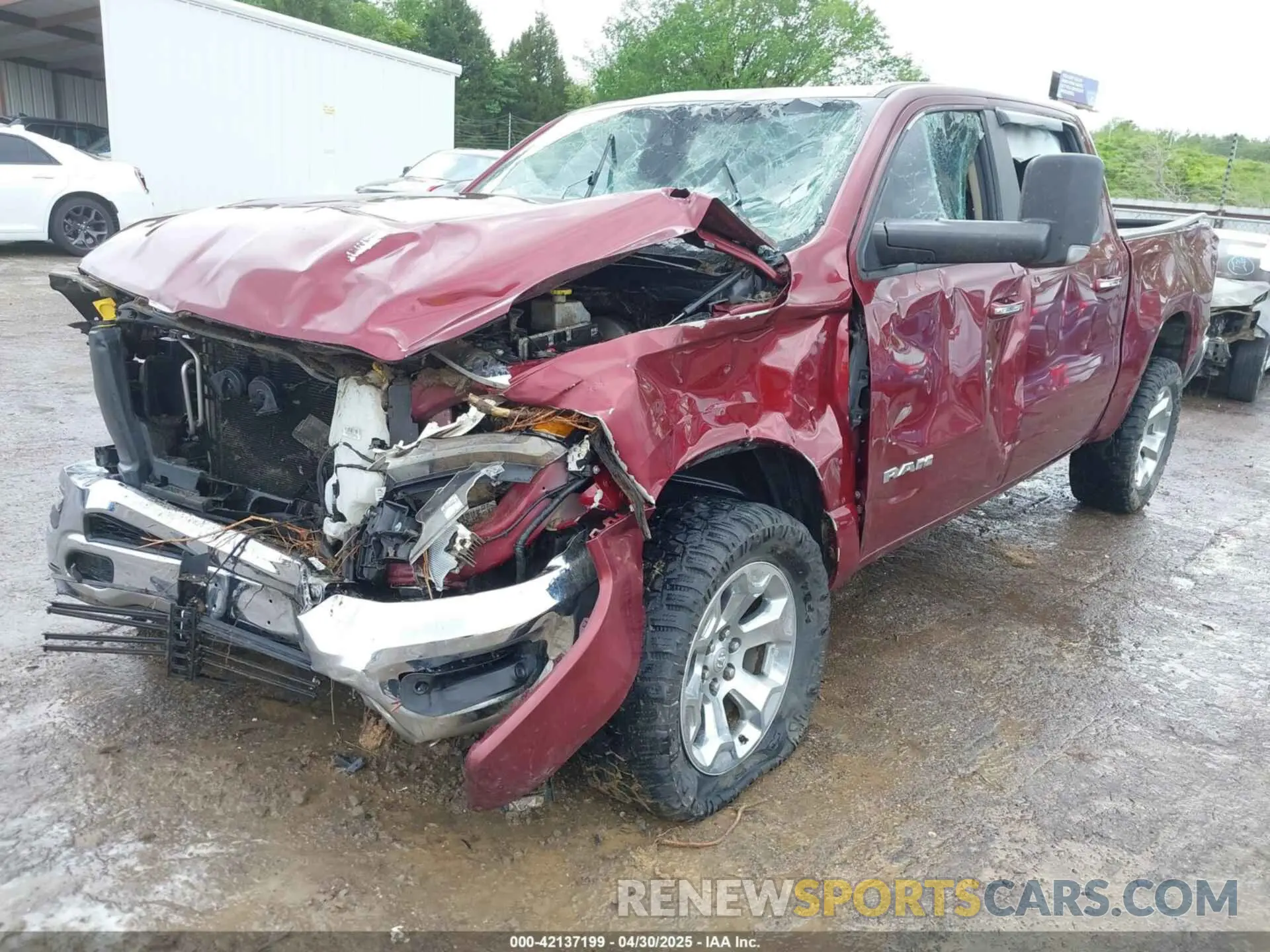 2 fotografías del automóvil dañado 1C6SRFFT9KN574273 RAM 1500 2019
