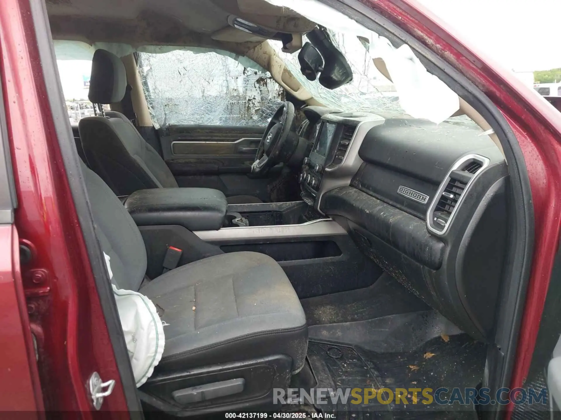 5 fotografías del automóvil dañado 1C6SRFFT9KN574273 RAM 1500 2019