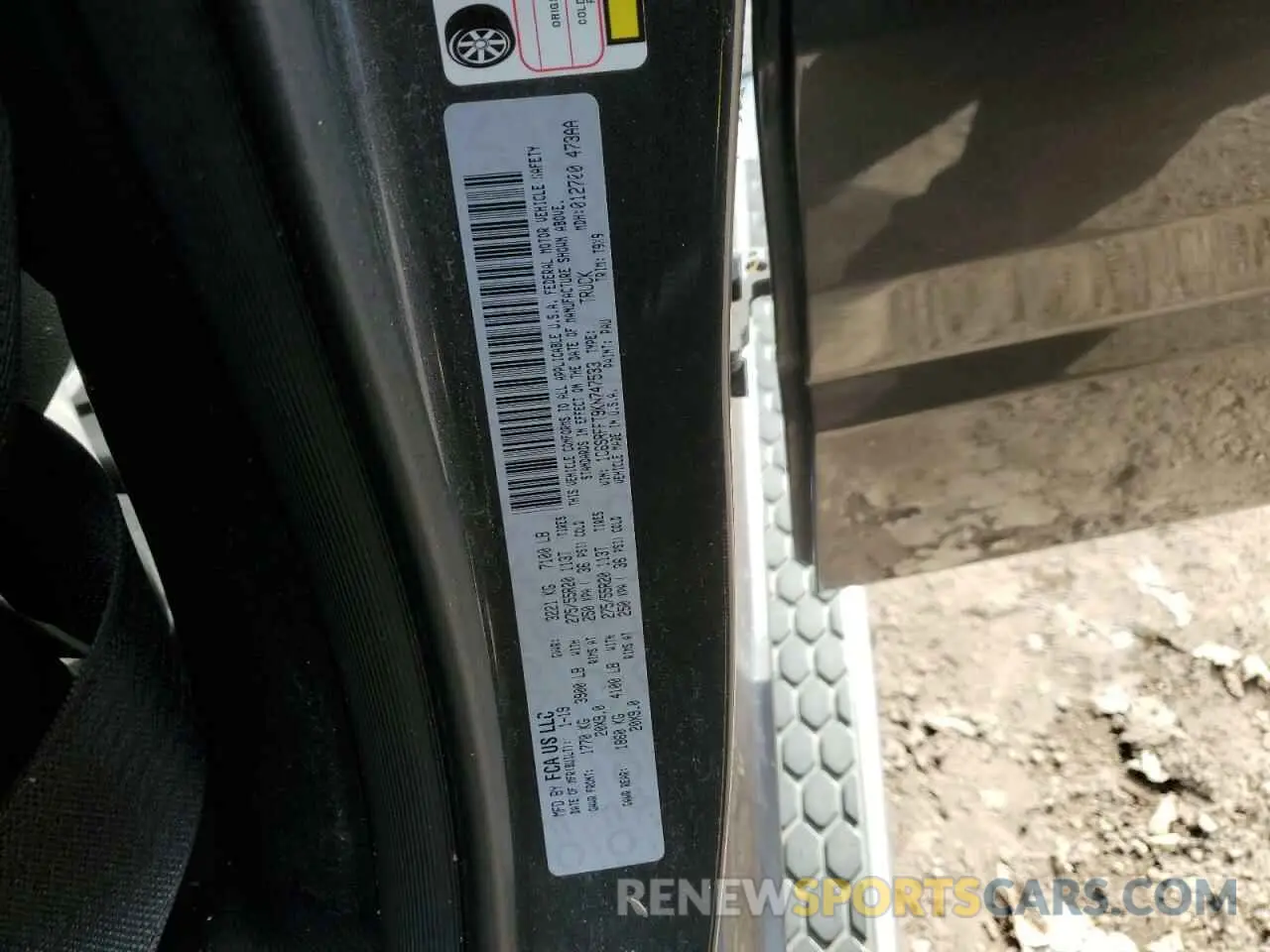 13 fotografías del automóvil dañado 1C6SRFFT9KN747533 RAM 1500 2019