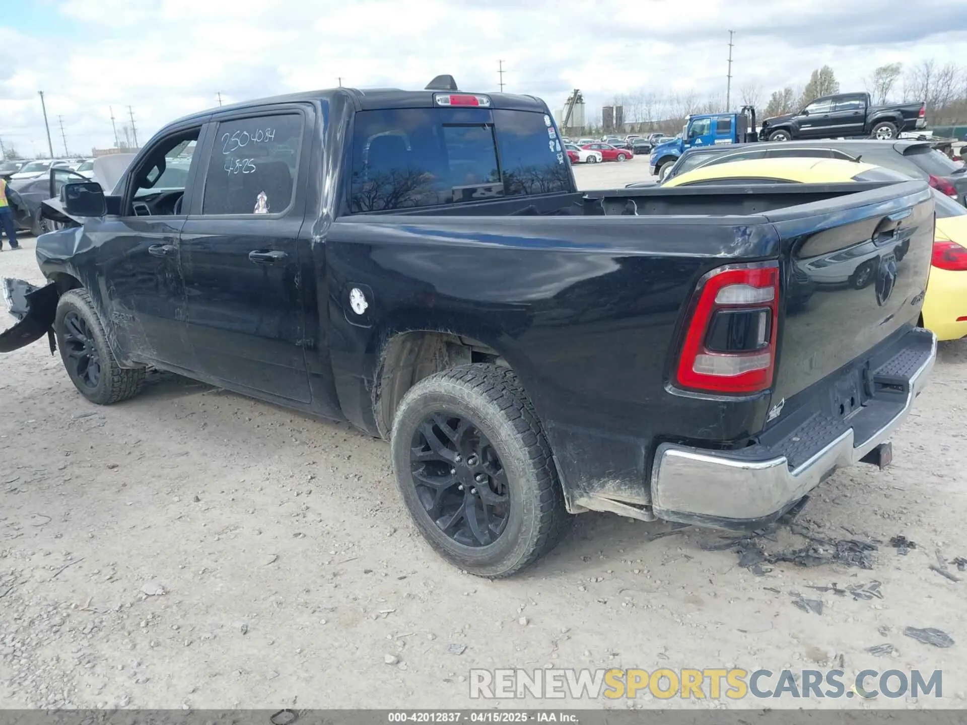 3 fotografías del automóvil dañado 1C6SRFFTXKN524482 RAM 1500 2019