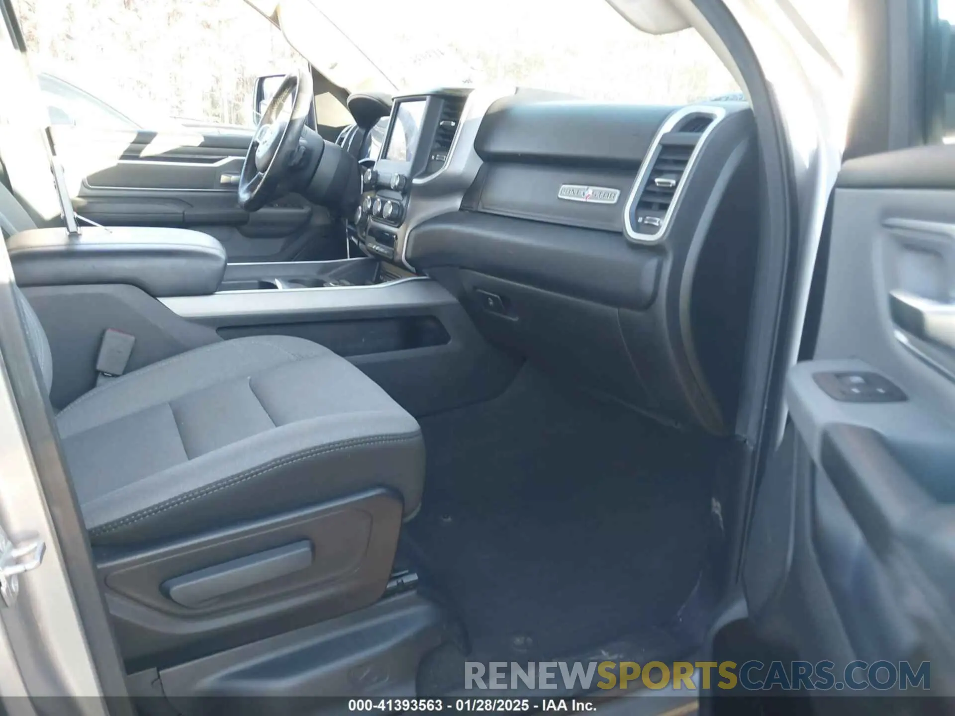 5 fotografías del automóvil dañado 1C6SRFFTXKN688055 RAM 1500 2019
