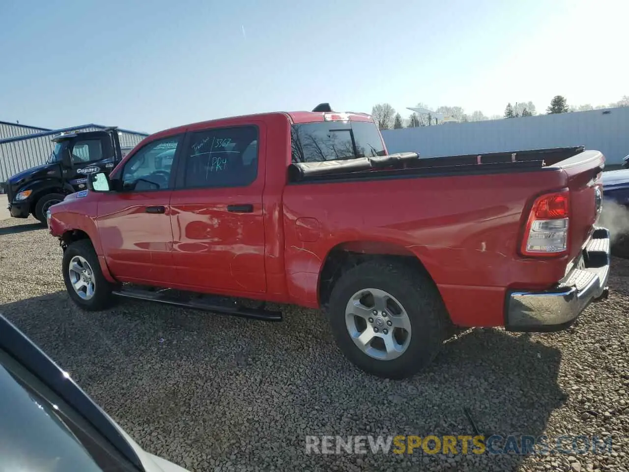 2 fotografías del automóvil dañado 1C6SRFGTXKN605450 RAM 1500 2019
