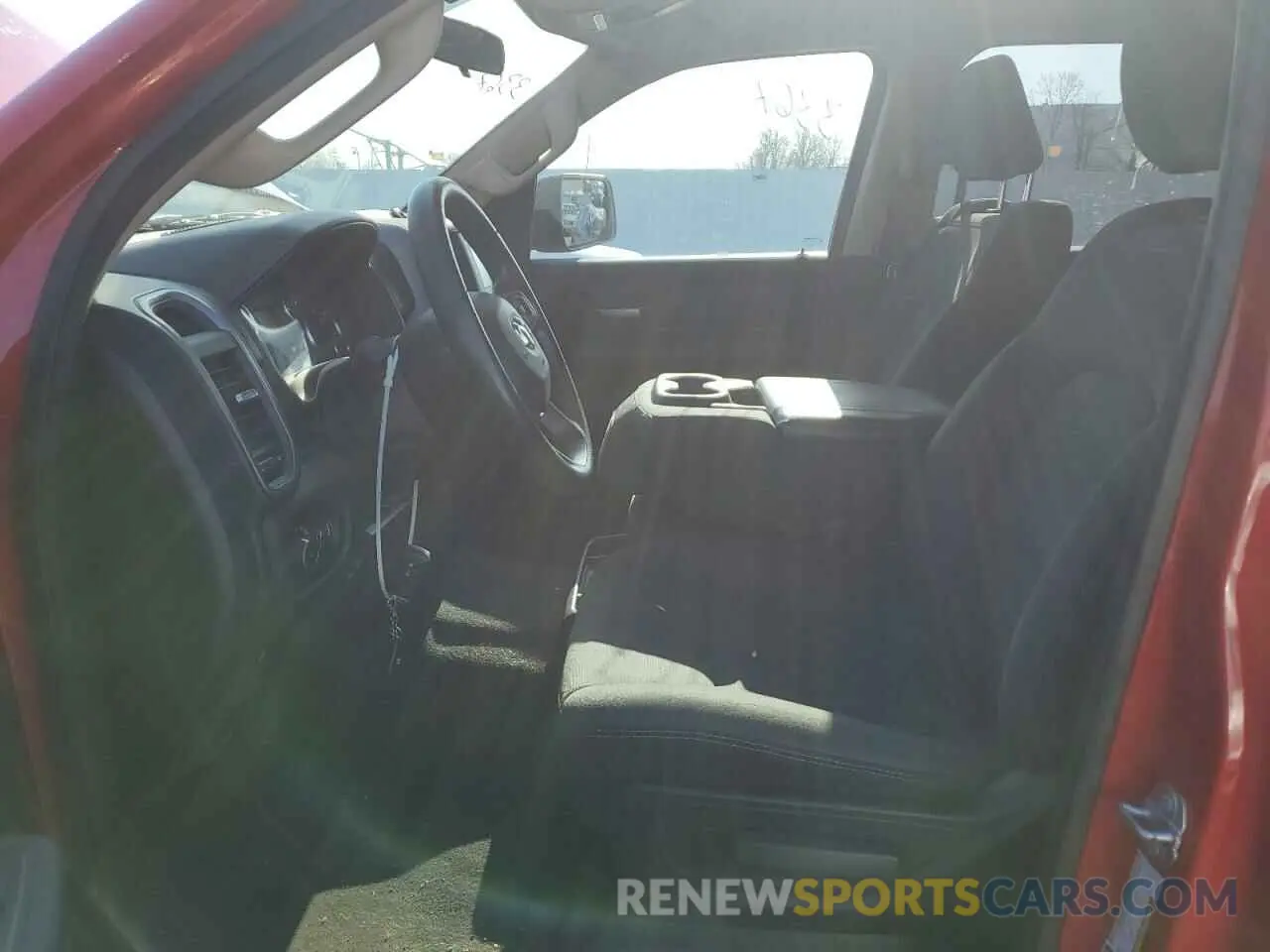 7 fotografías del automóvil dañado 1C6SRFGTXKN605450 RAM 1500 2019