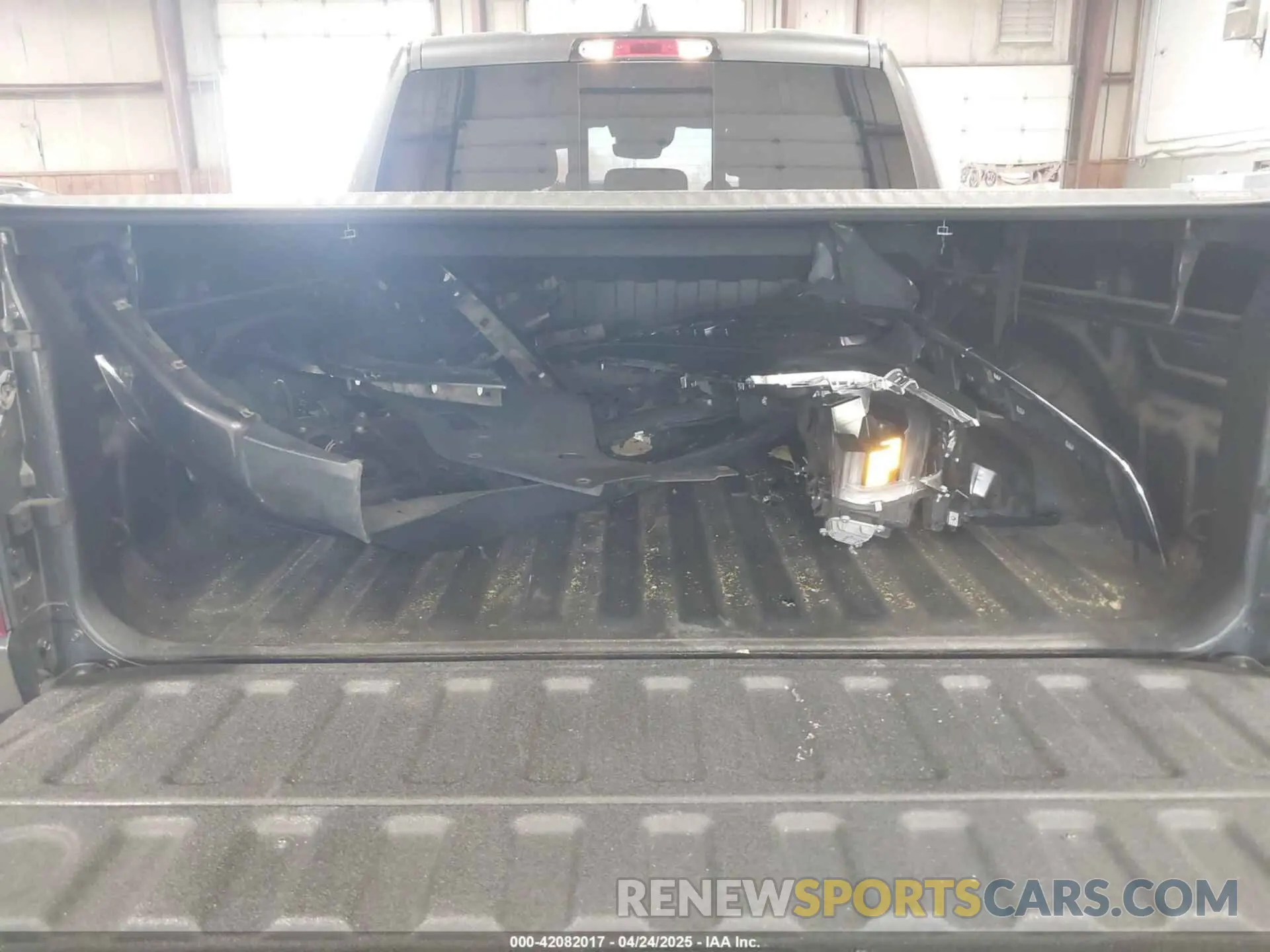 12 fotografías del automóvil dañado 1C6SRFHT0KN896183 RAM 1500 2019