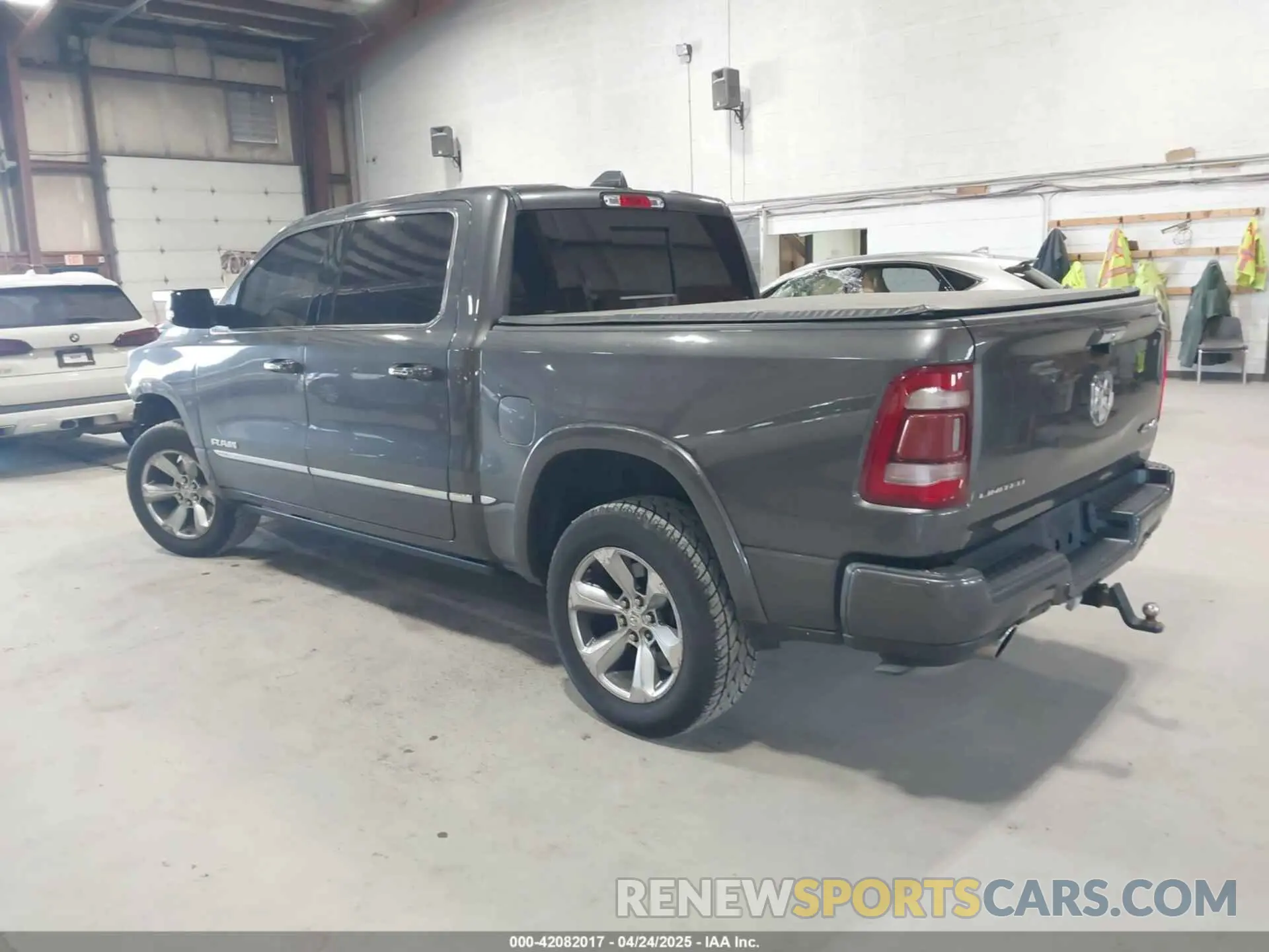 3 fotografías del automóvil dañado 1C6SRFHT0KN896183 RAM 1500 2019