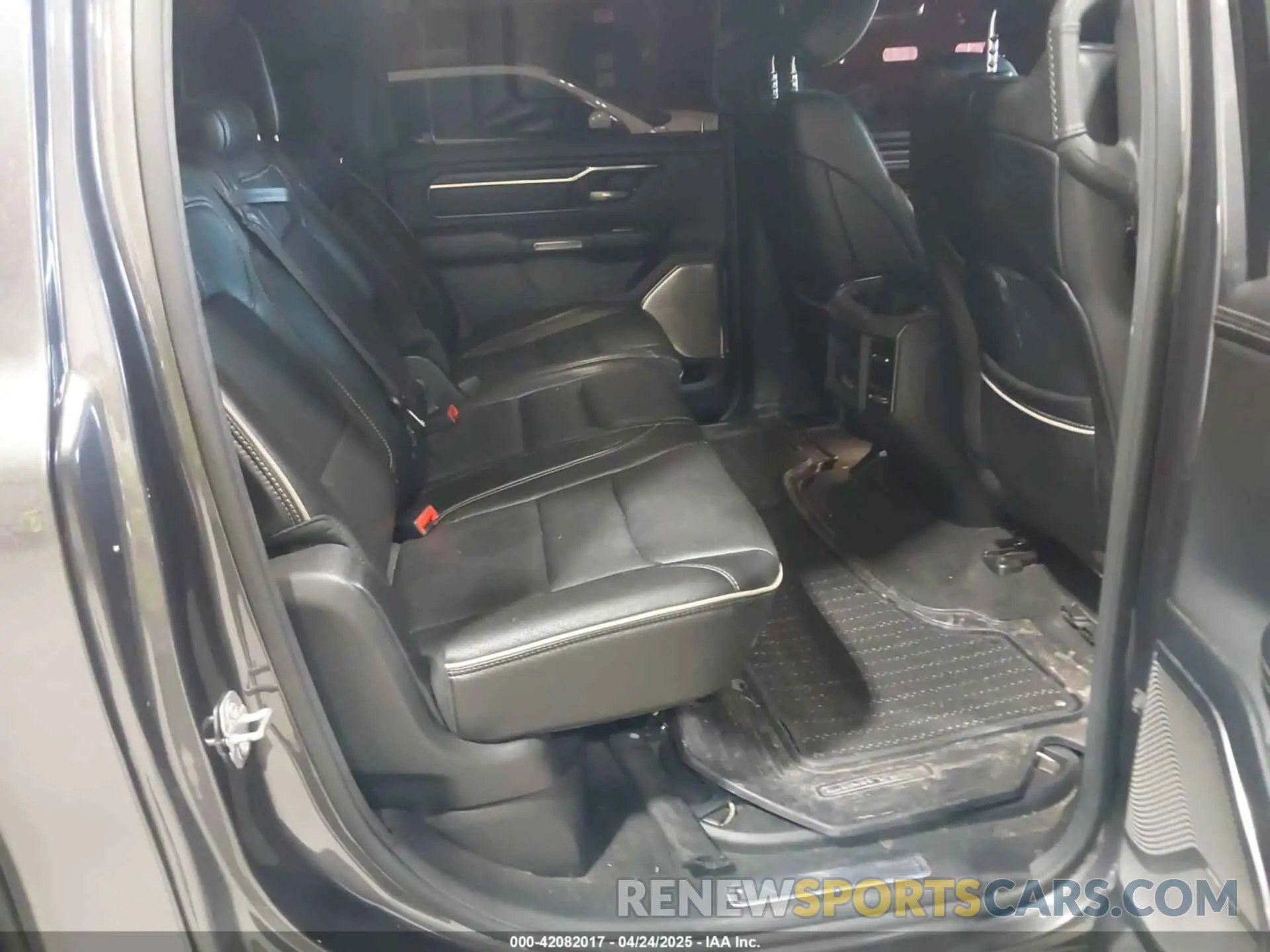 8 fotografías del automóvil dañado 1C6SRFHT0KN896183 RAM 1500 2019