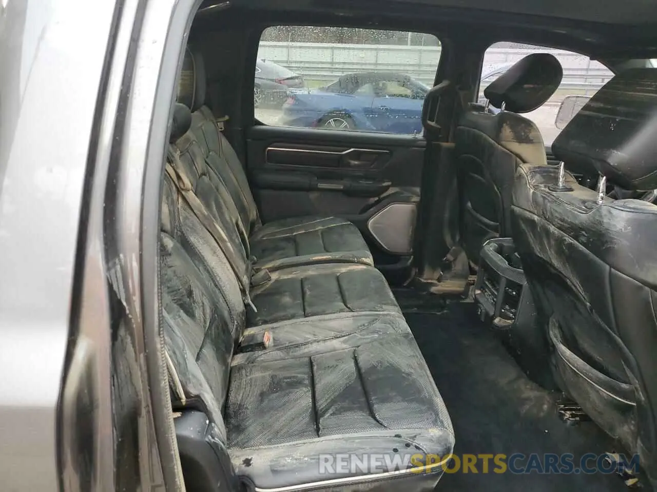 10 fotografías del automóvil dañado 1C6SRFHT3KN606034 RAM 1500 2019