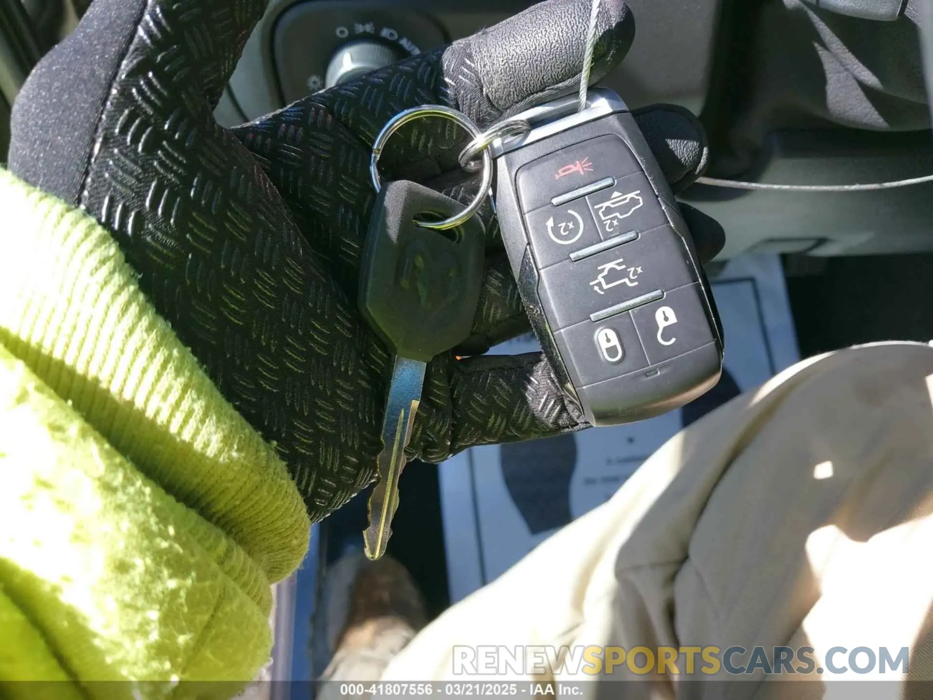 11 fotografías del automóvil dañado 1C6SRFHT3KN755009 RAM 1500 2019