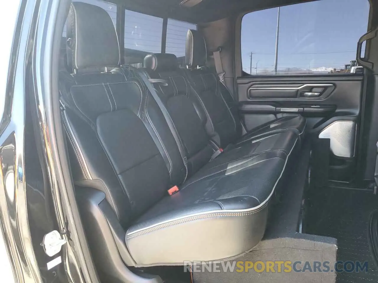 10 fotografías del automóvil dañado 1C6SRFHT4KN512714 RAM 1500 2019