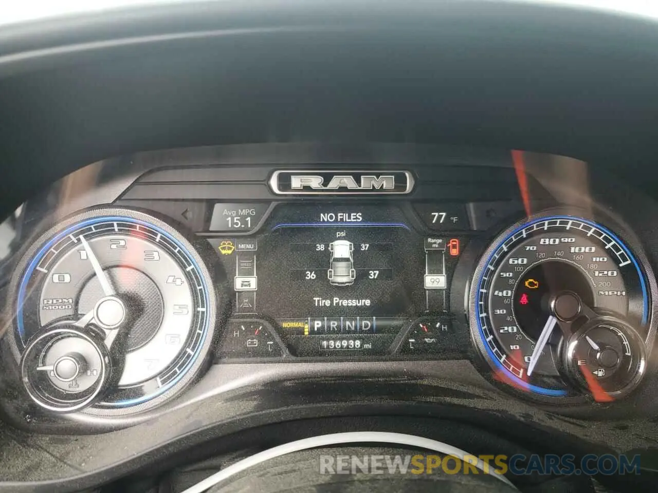9 fotografías del automóvil dañado 1C6SRFHT4KN812608 RAM 1500 2019