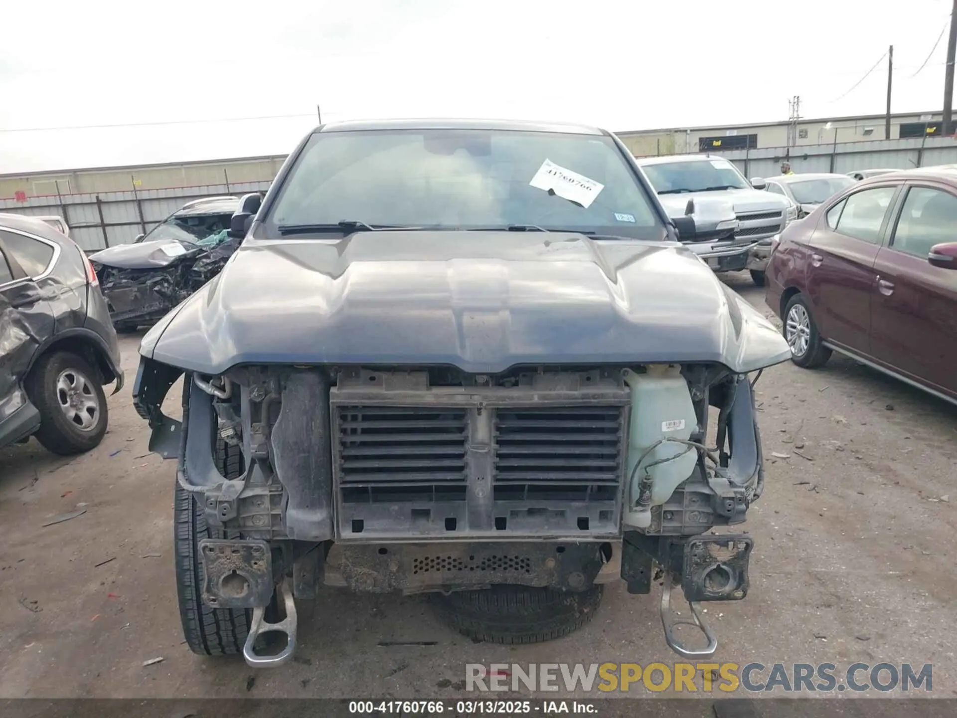 13 fotografías del automóvil dañado 1C6SRFHT9KN594990 RAM 1500 2019