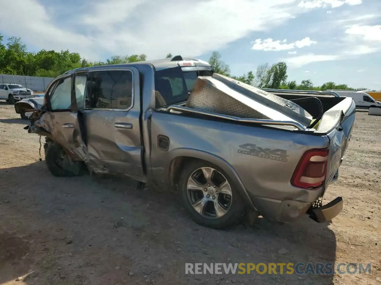 2 fotografías del automóvil dañado 1C6SRFJT1KN686363 RAM 1500 2019