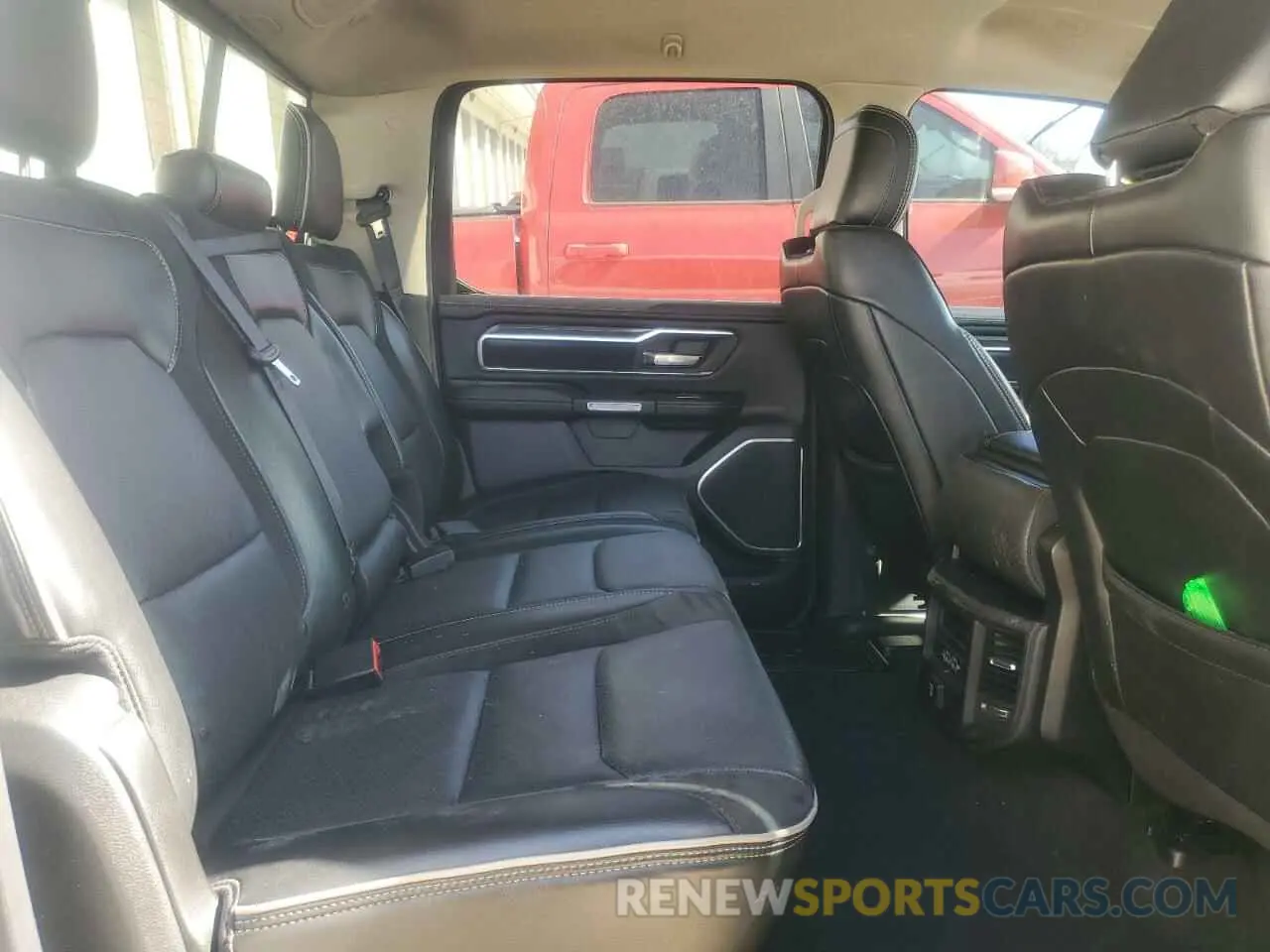 10 fotografías del automóvil dañado 1C6SRFJT2KN663786 RAM 1500 2019
