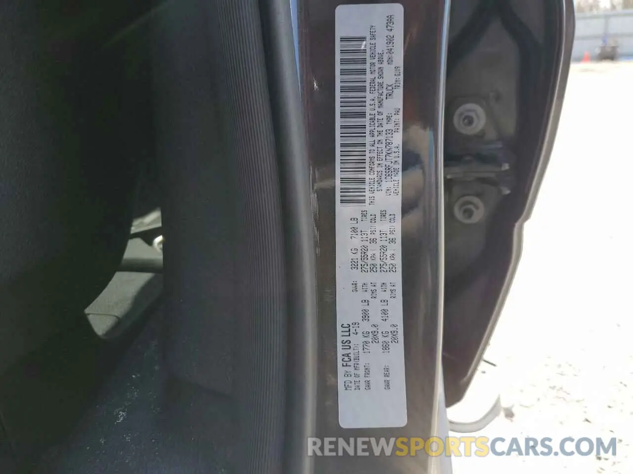 12 fotografías del automóvil dañado 1C6SRFJT7KN787133 RAM 1500 2019