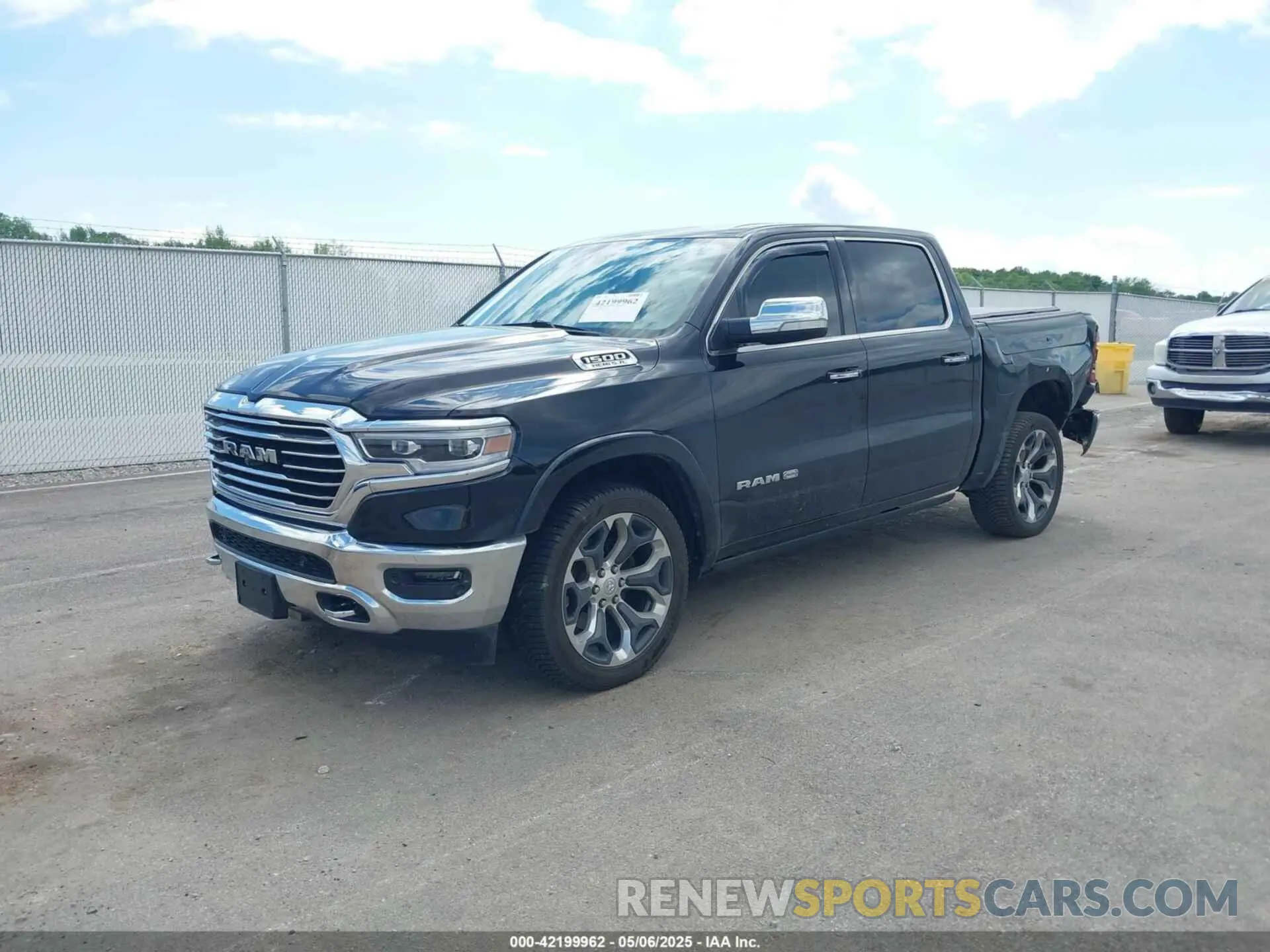 2 fotografías del automóvil dañado 1C6SRFKT1KN907667 RAM 1500 2019