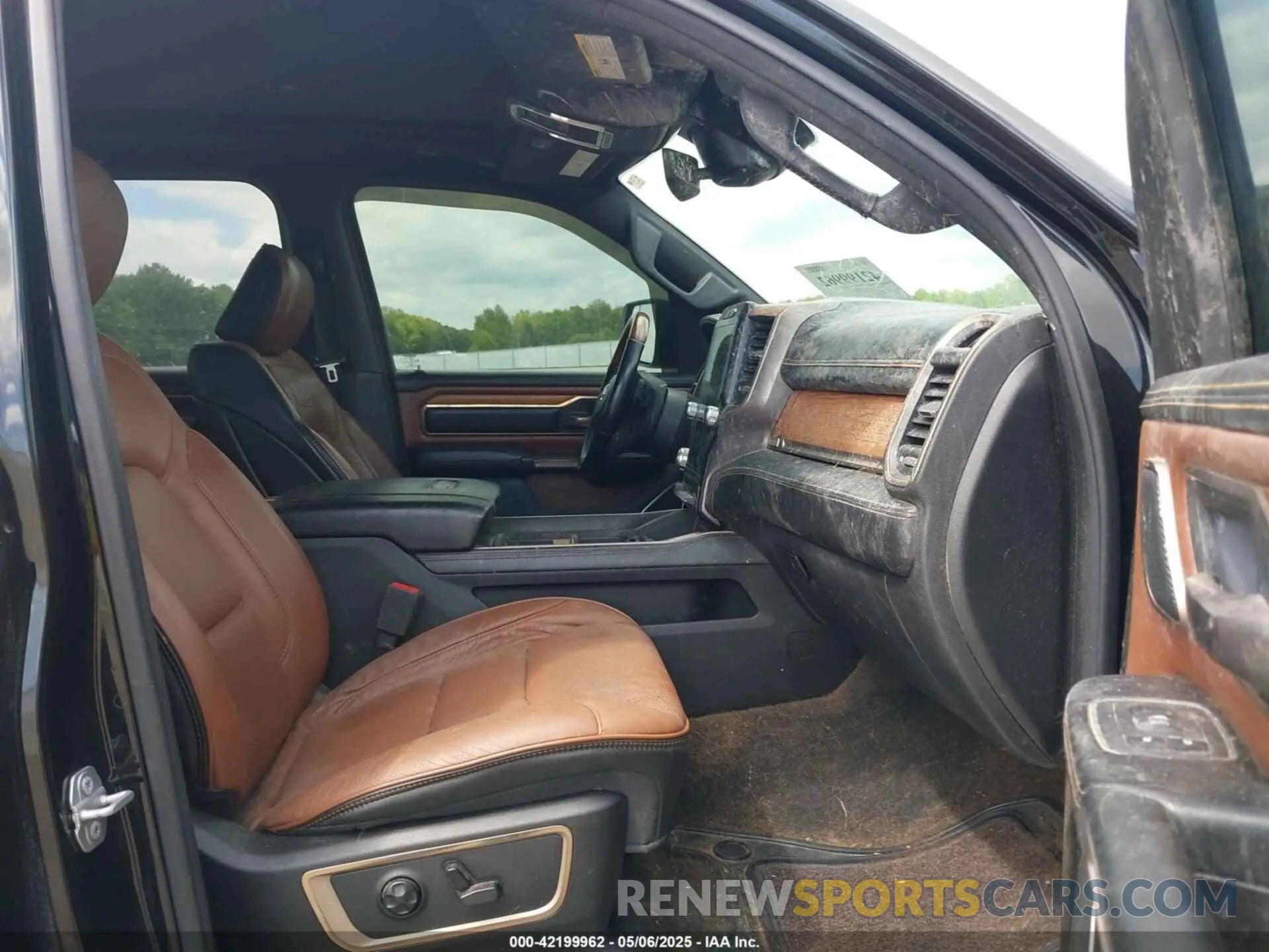 5 fotografías del automóvil dañado 1C6SRFKT1KN907667 RAM 1500 2019