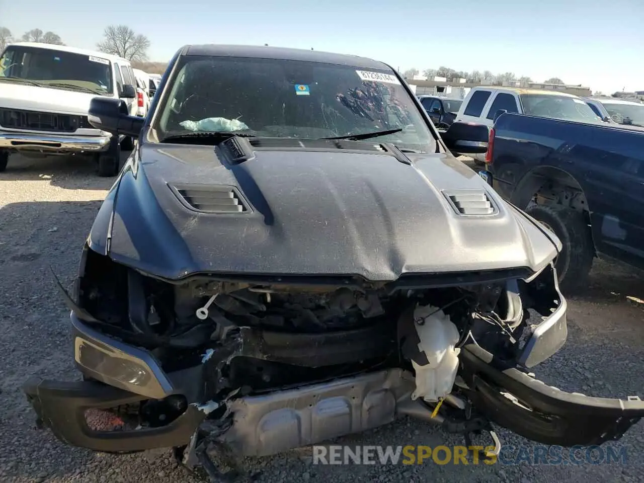 5 fotografías del automóvil dañado 1C6SRFLT3KN767586 RAM 1500 2019