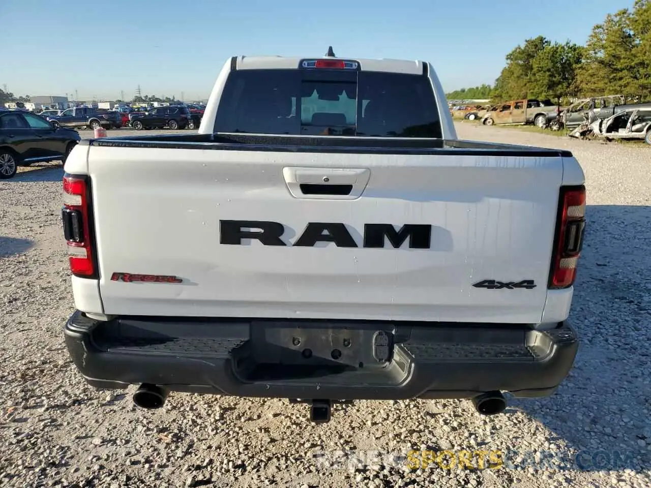 6 fotografías del automóvil dañado 1C6SRFLT5KN845107 RAM 1500 2019